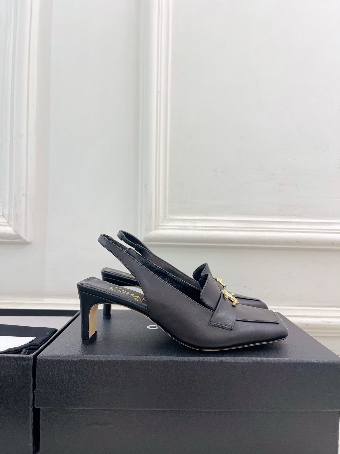 CC 26s Slingback Kitten Heels 6cm Black Leather 946836