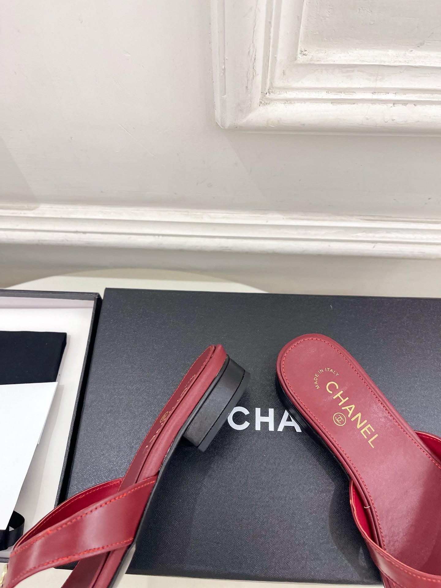 CC 26s Square Toe Thong Sandals Burgundy Leather 946867