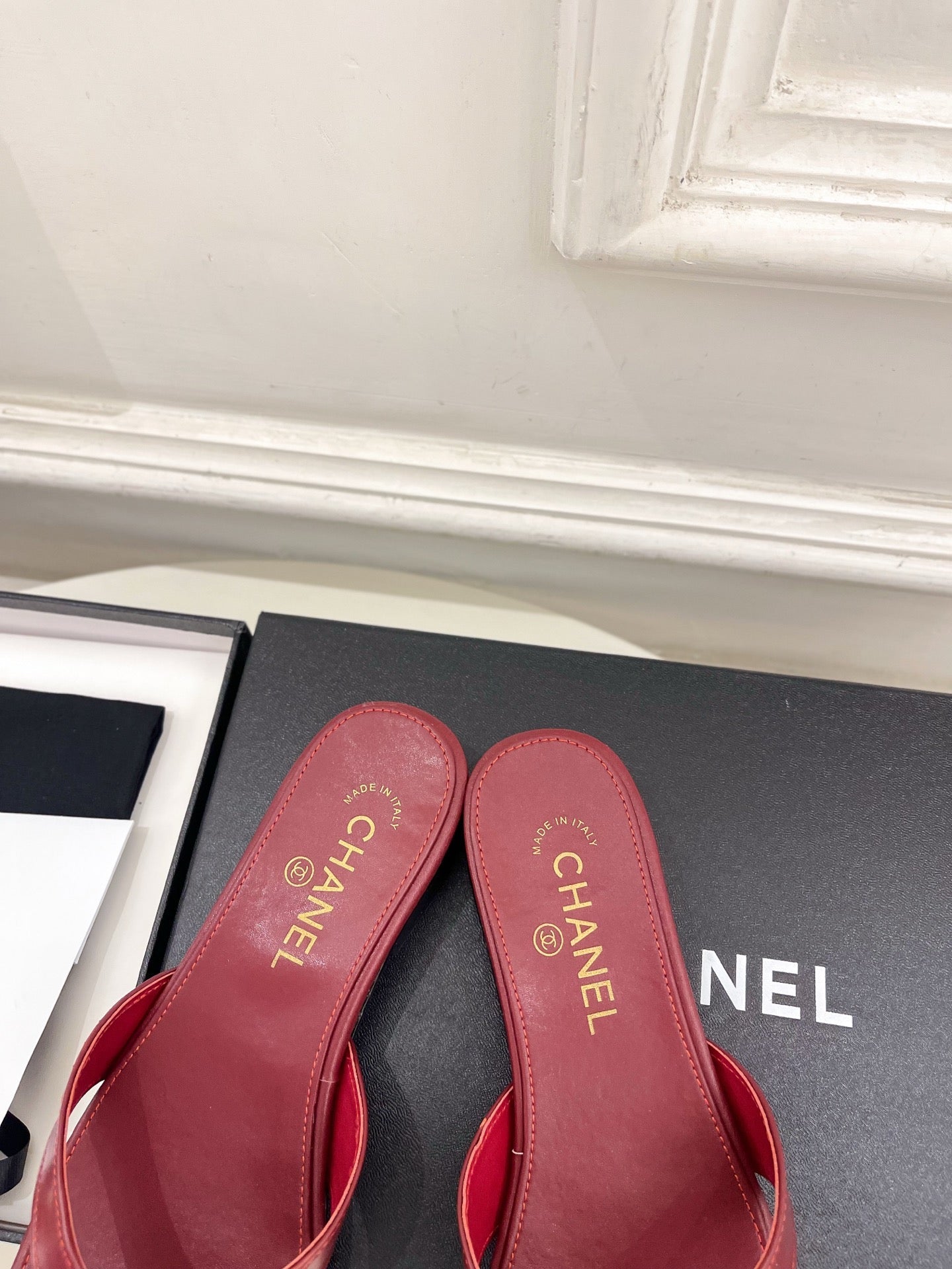 CC 26s Square Toe Thong Sandals Burgundy Leather 946867