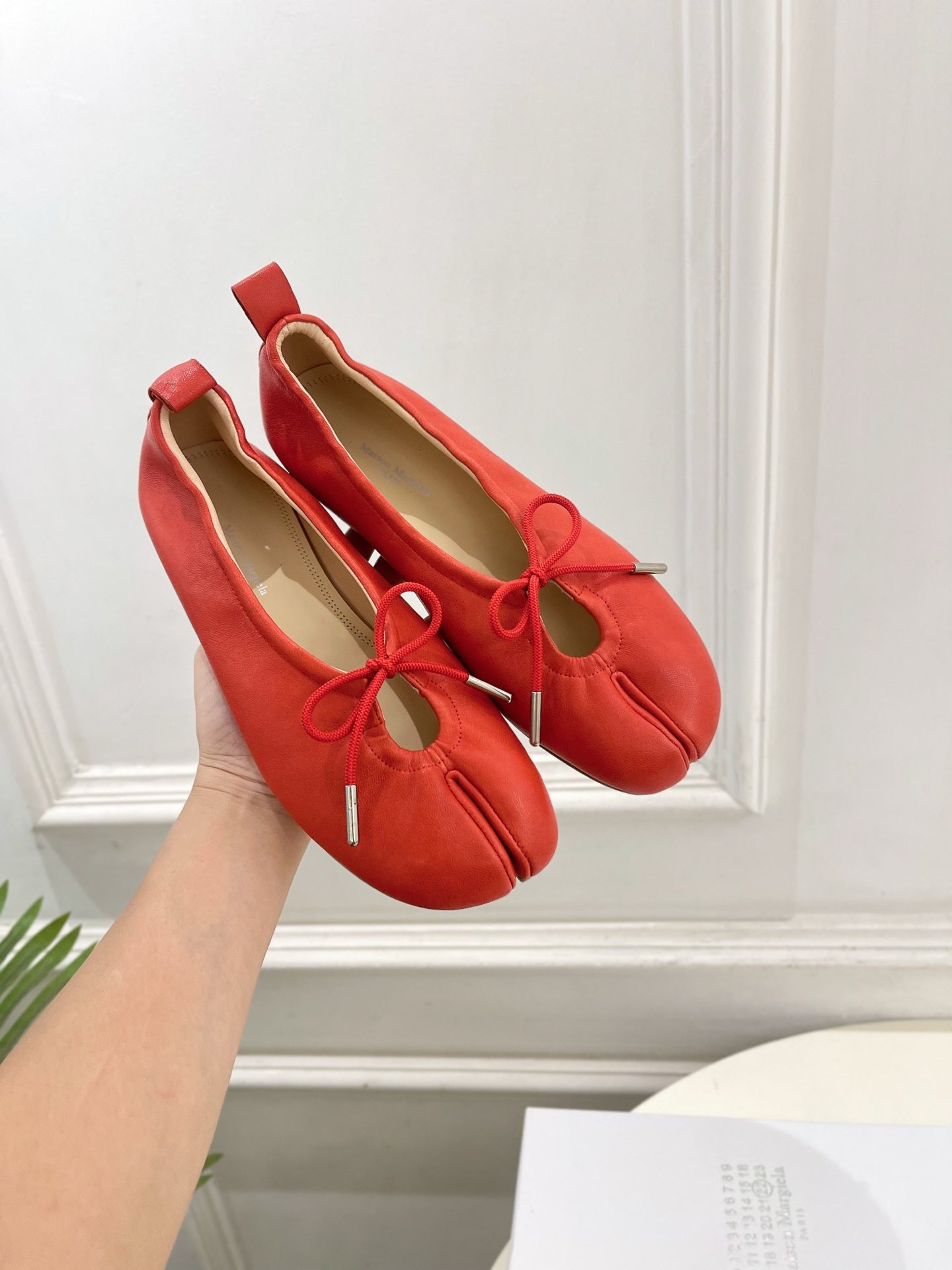 MM6 26s Tabi Ballet Flats Red Lambskin 947490