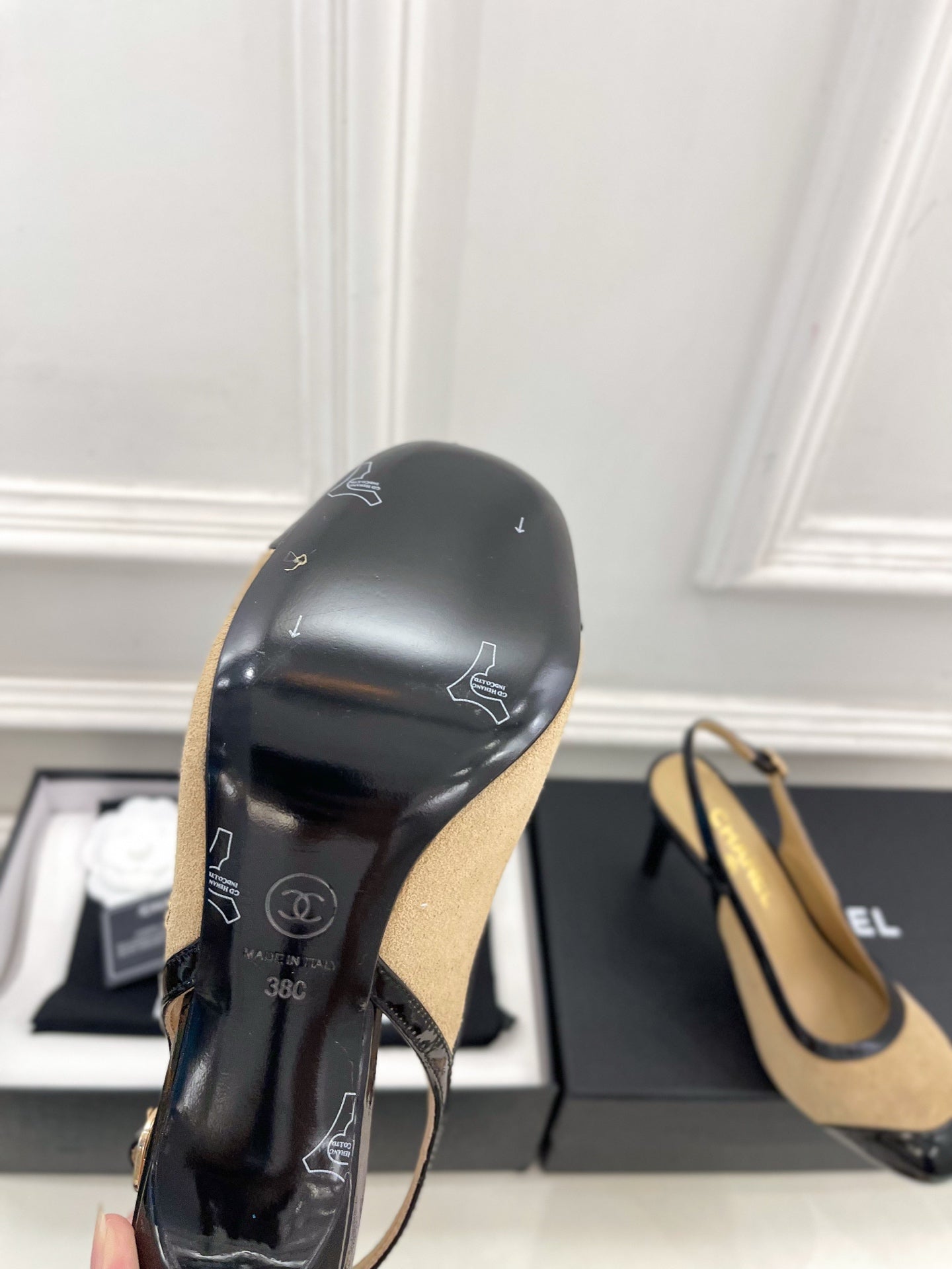 CC 26s Slingbacks Conic Heel 9cm Black Beige Suede Leather 946880