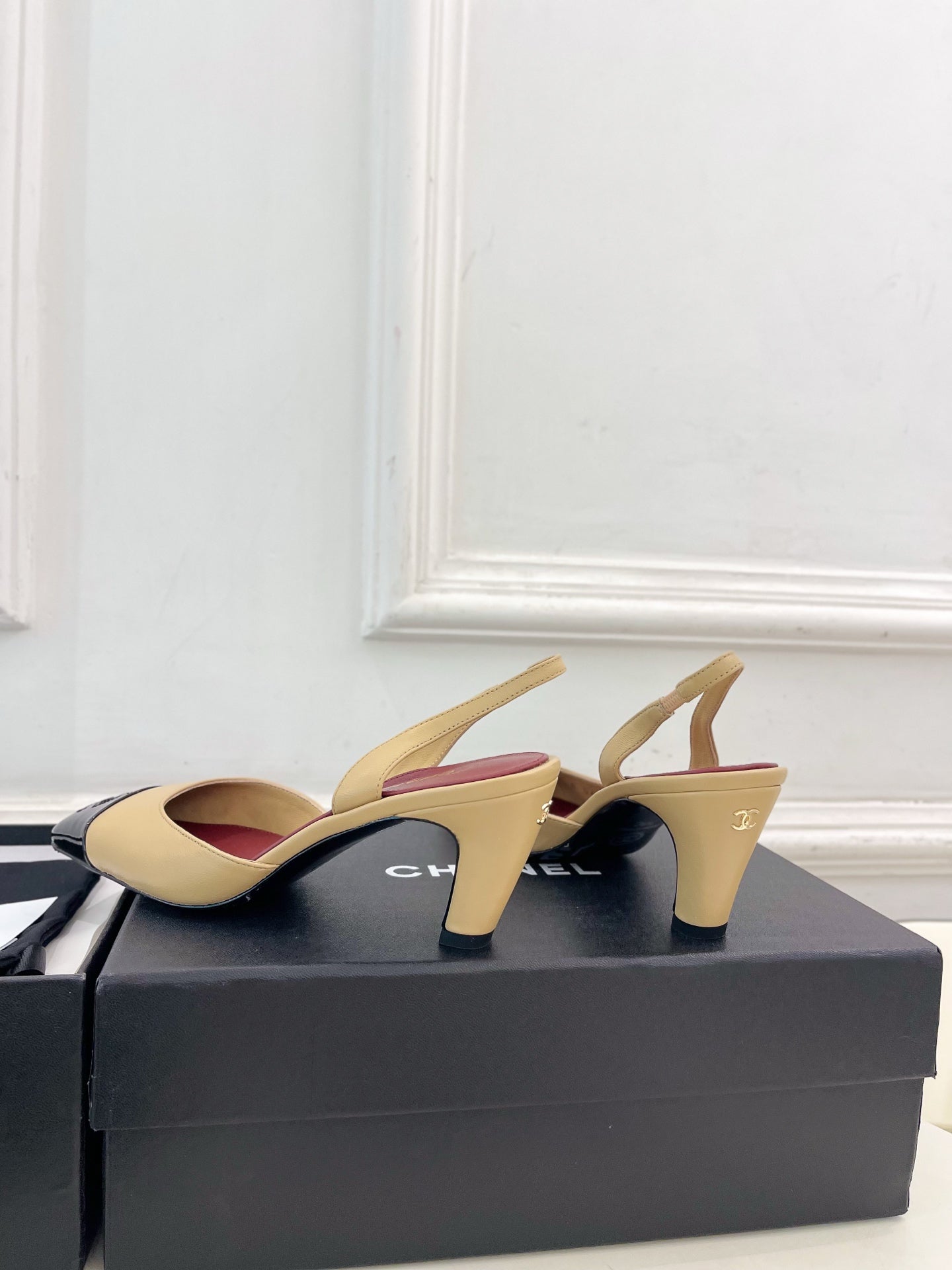 CC 26s Square Toe Slingback 6.5cm Black Beige Leather 946911
