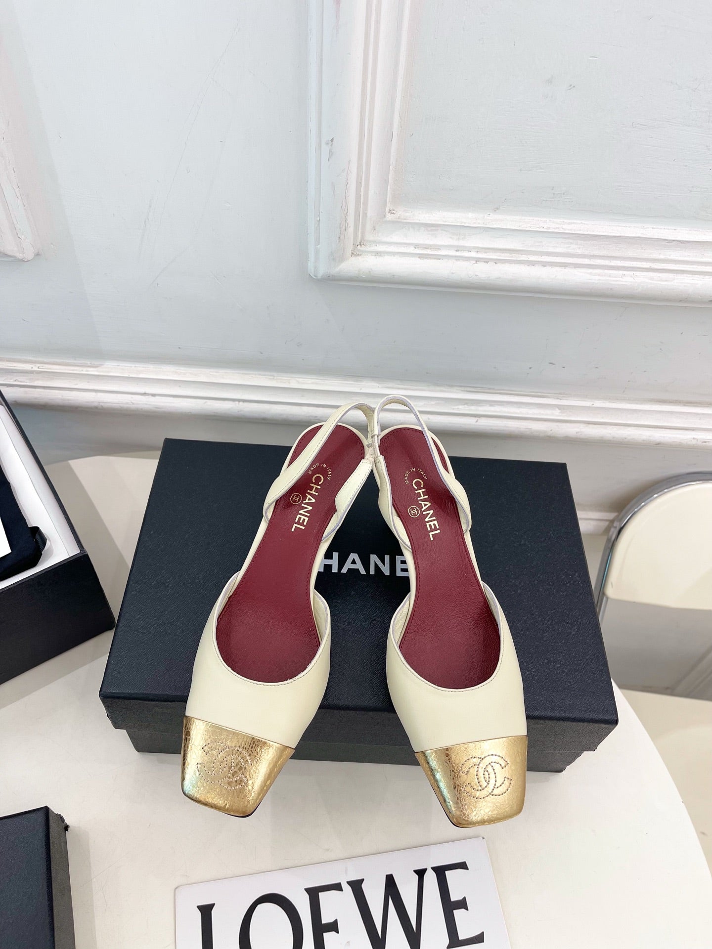 CC 26s Square Toe Slingback 6.5cm Gold Cream Leather 946913