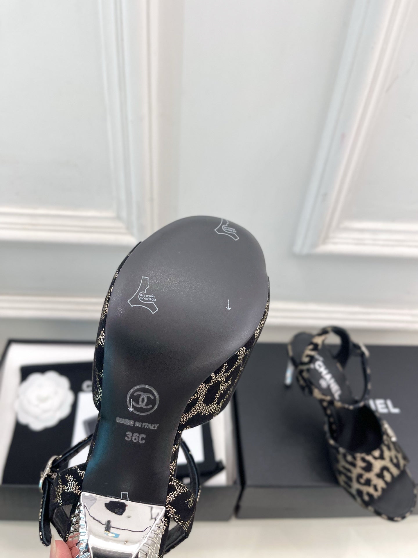 CC 26s Métiers d'Art Mary Jane Sandals 9cm Black Leopard Glitter Fabric Leather 946930