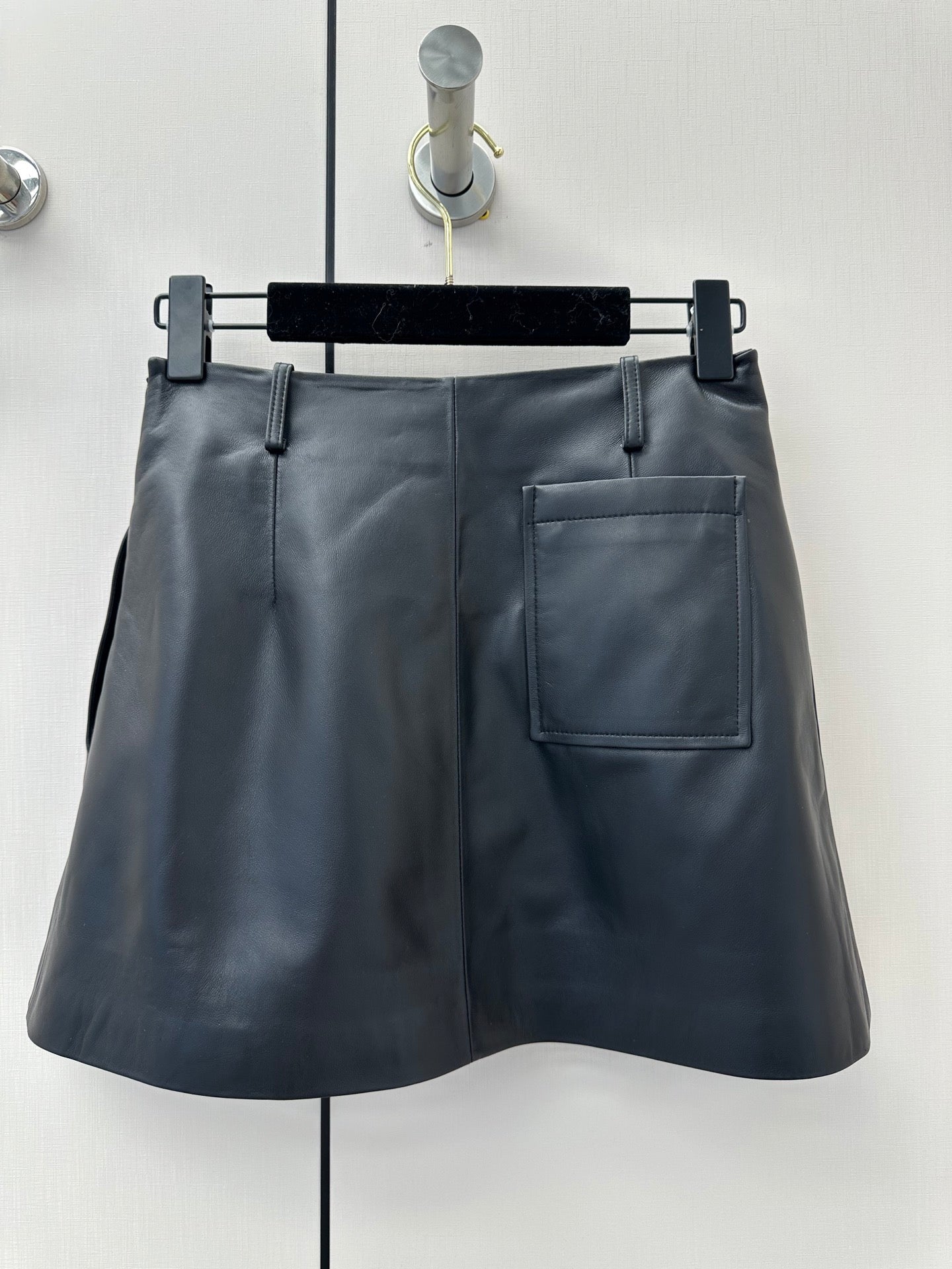 Loewe 26s Pocket Pleated Mini Skirt Black Lambskin 400343