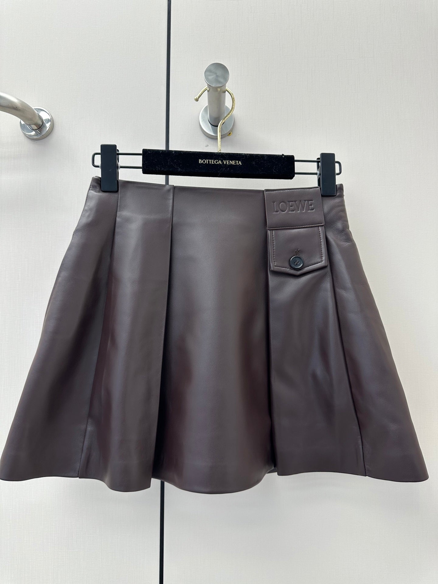 Loewe 26s Pocket Pleated Mini Skirt Coffee Lambskin 400342