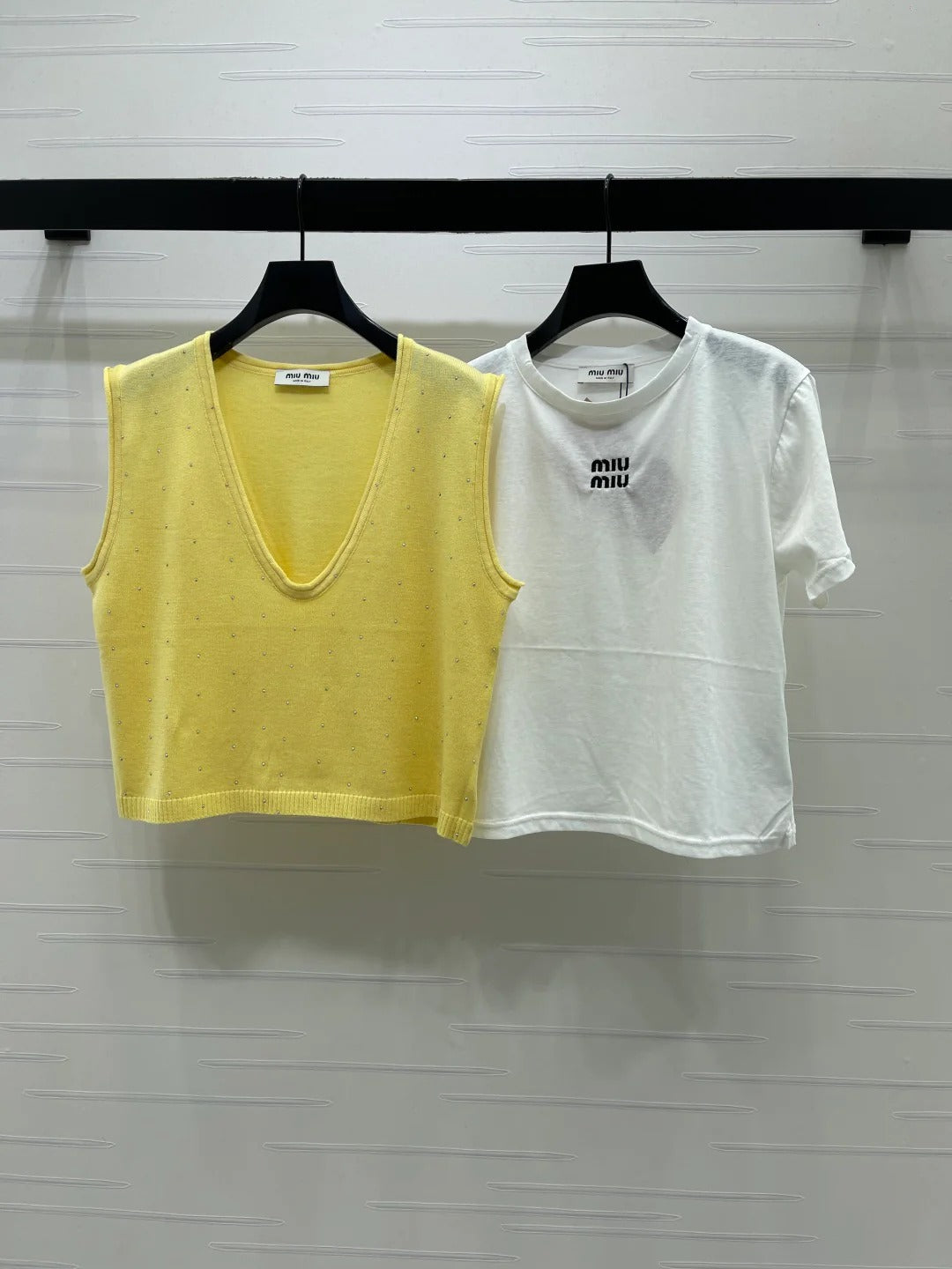 Miumiu 2026 V-neck Knitted Vest And T-shirt Polyamide Wool