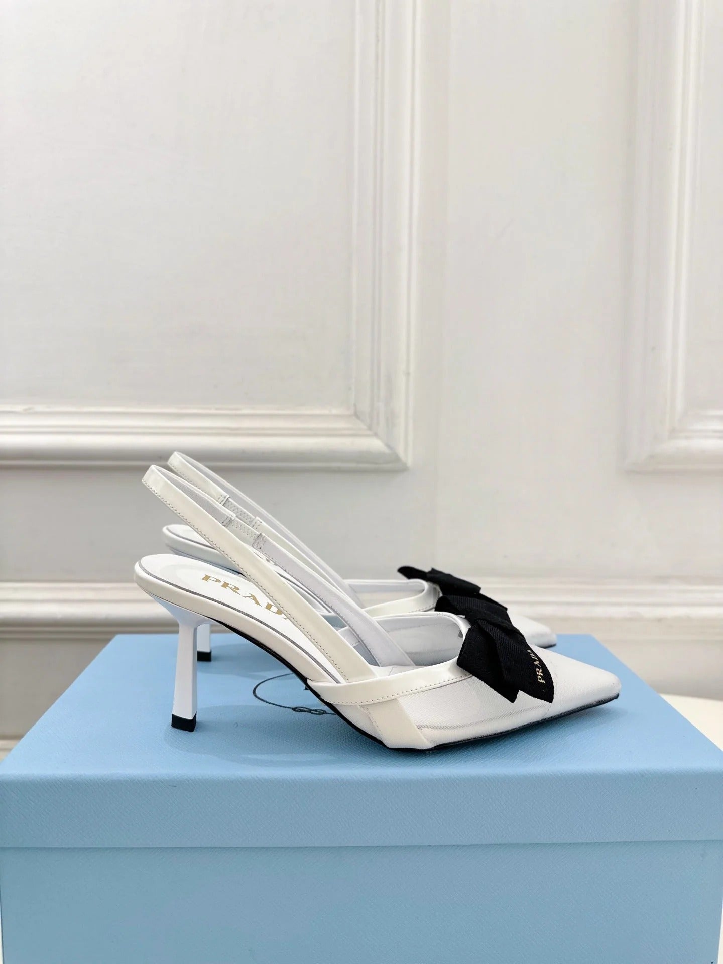 PRA 26S Pointed-Toe Slingback 75 White Mesh Sheepskin 631962
