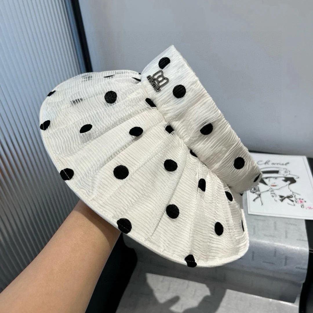 MM OPEN-TOP HAT IN WHITE WITH POLKA DOTS FABRIC