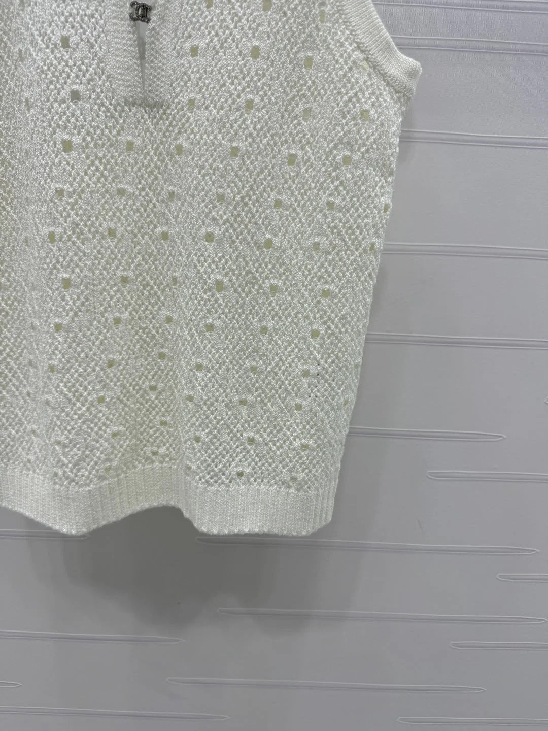 CHANEL SHORT-SLEEVE OPEN-KNIT TOP 274861