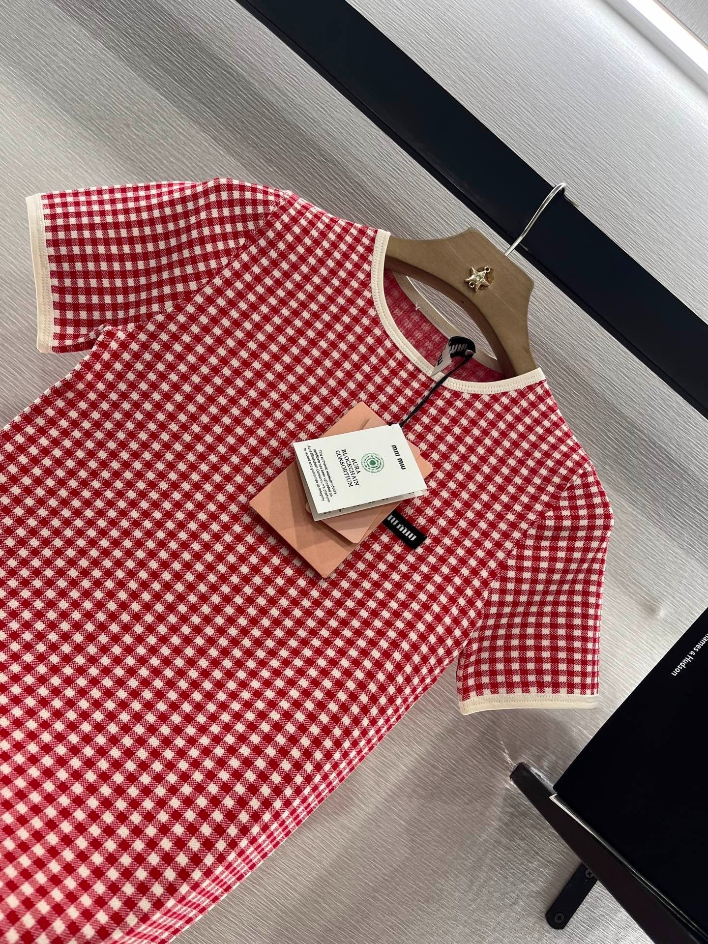MIUMIU CHECKERED T SHIRT 274653