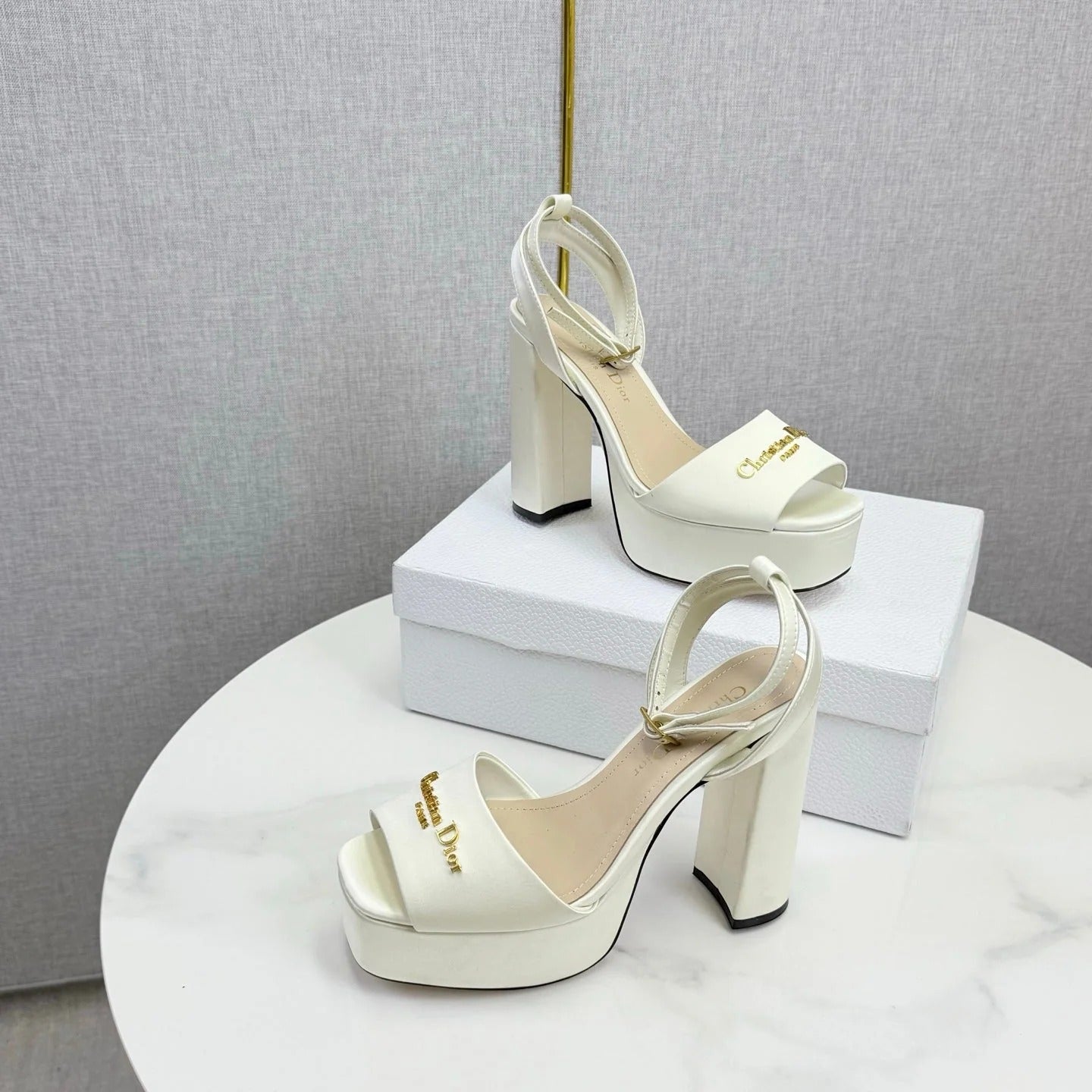 CD 26s Platform Sandals 80 White Beige Satin Sheepskin 640231