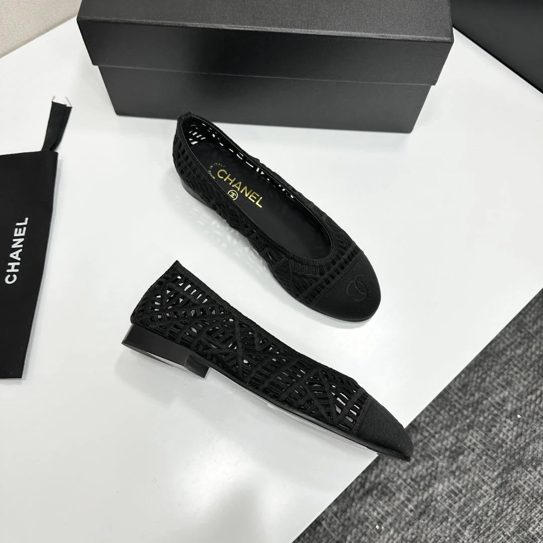 CC 26s Ballet Flats Black Canvas Leather 626301