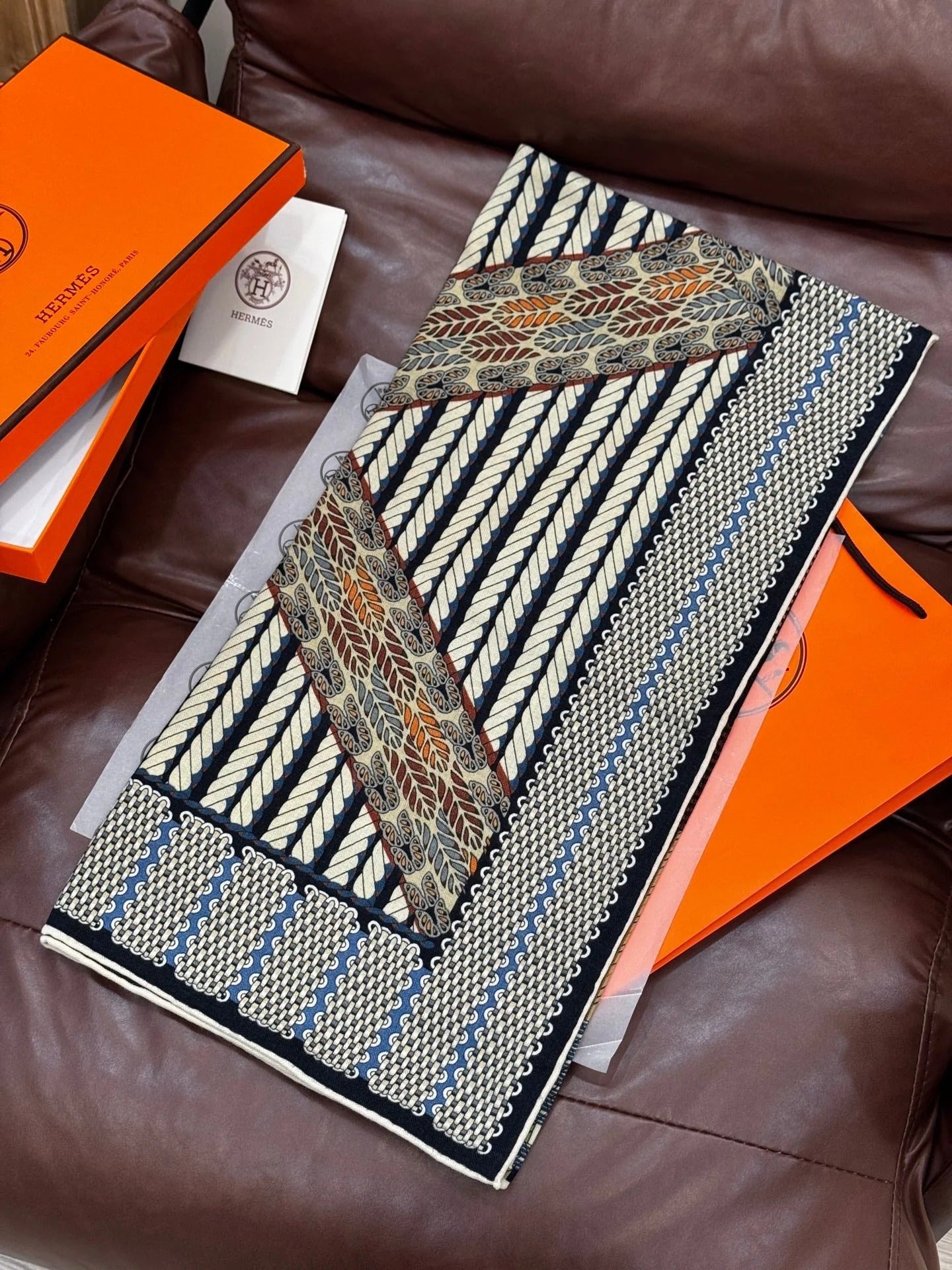 HERMES 25S SCARF 140 IN SILK TWILL 733917