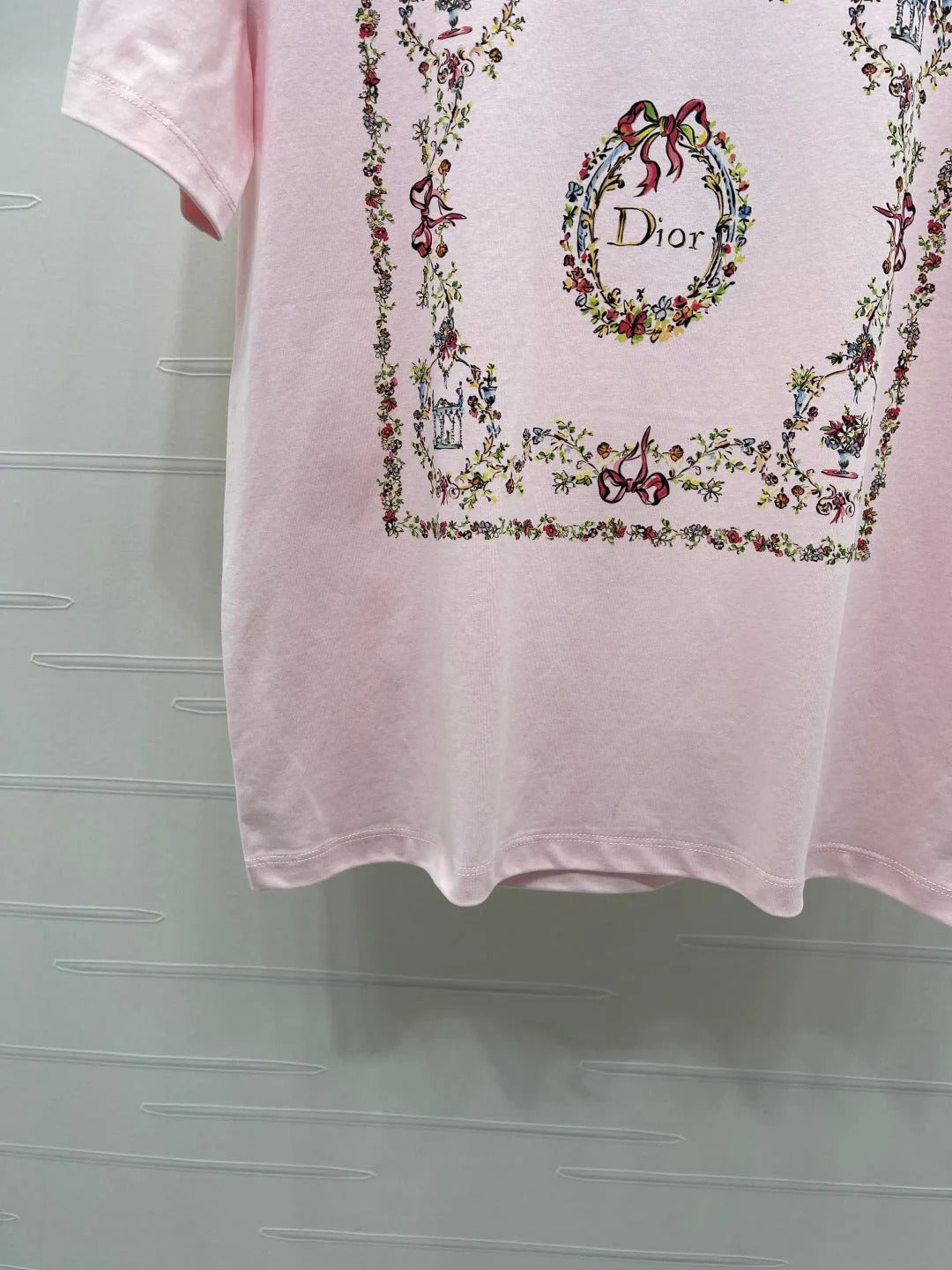 Dior 2026 Square Floral Embroidery Short-Sleeve T-Shirt Cotton 385378