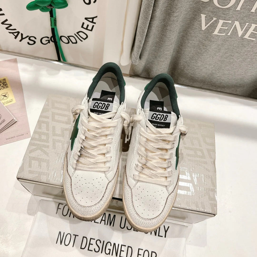 Golden Goose 2026 Deluxe Brand White Green Cowhide 429782