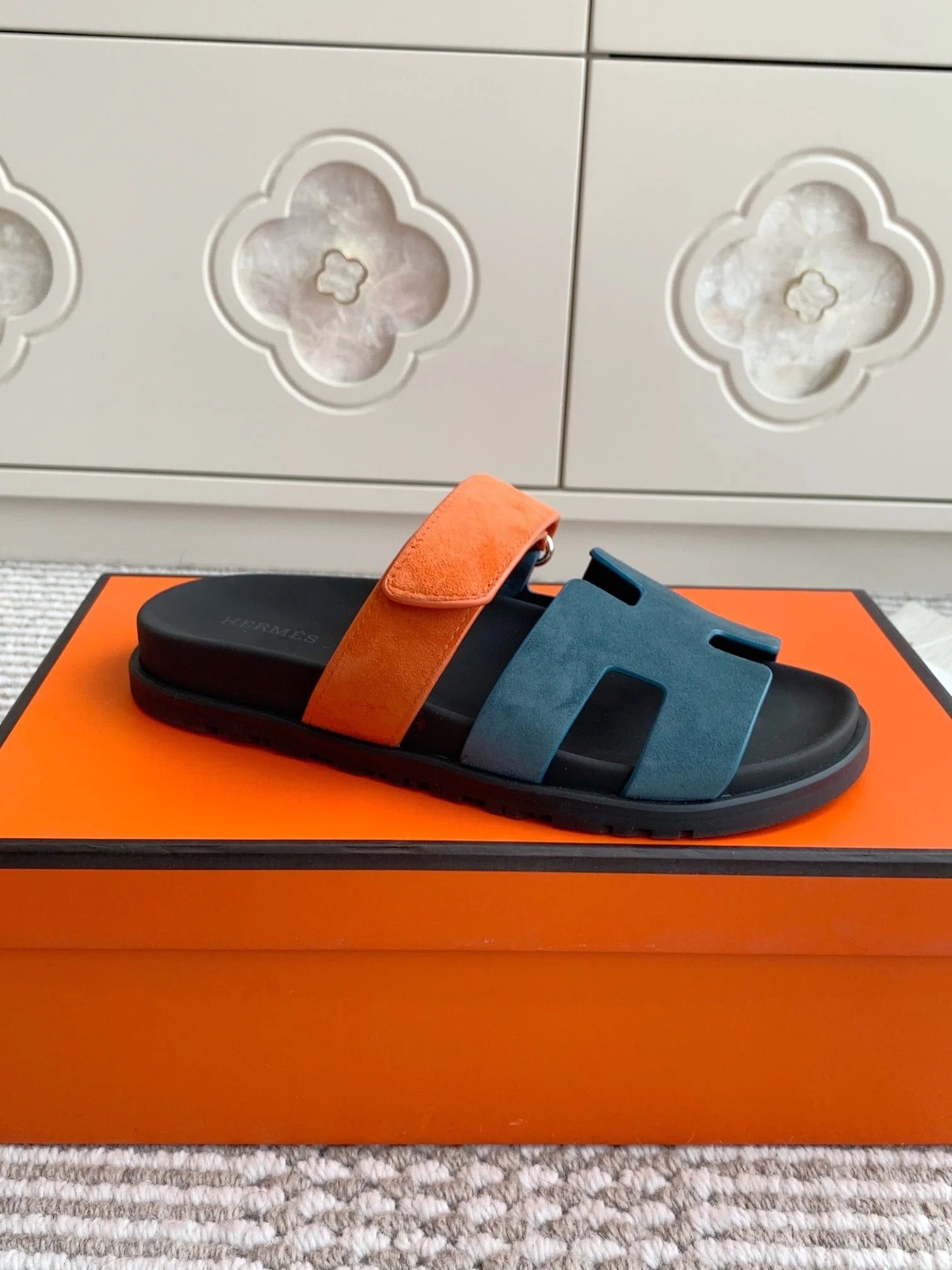 Hermes 2026 Chypre Sandal Lizard-patterned Leather 982179