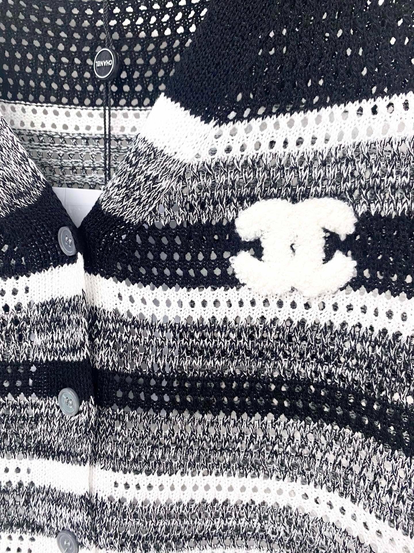 Chanel 2026 Strips Knit Button-Up Vets Grey Cotton 405725