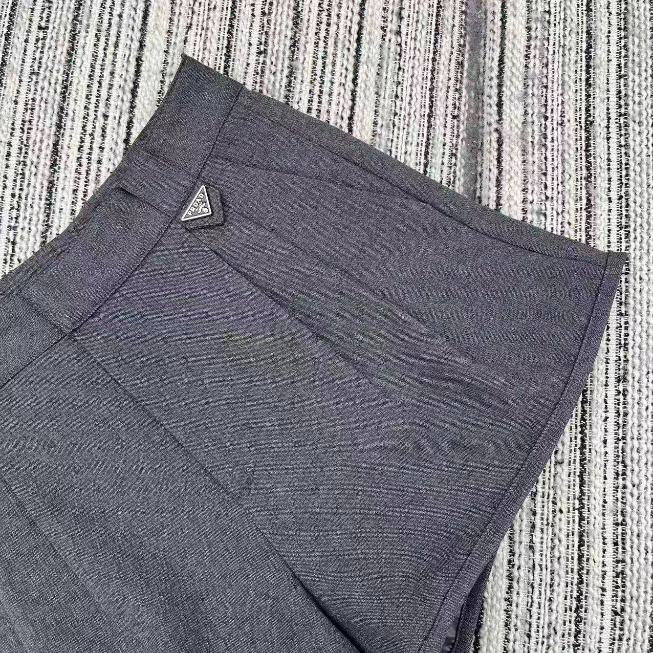 Prada 2026 Suit Short Gray Cotton 355431