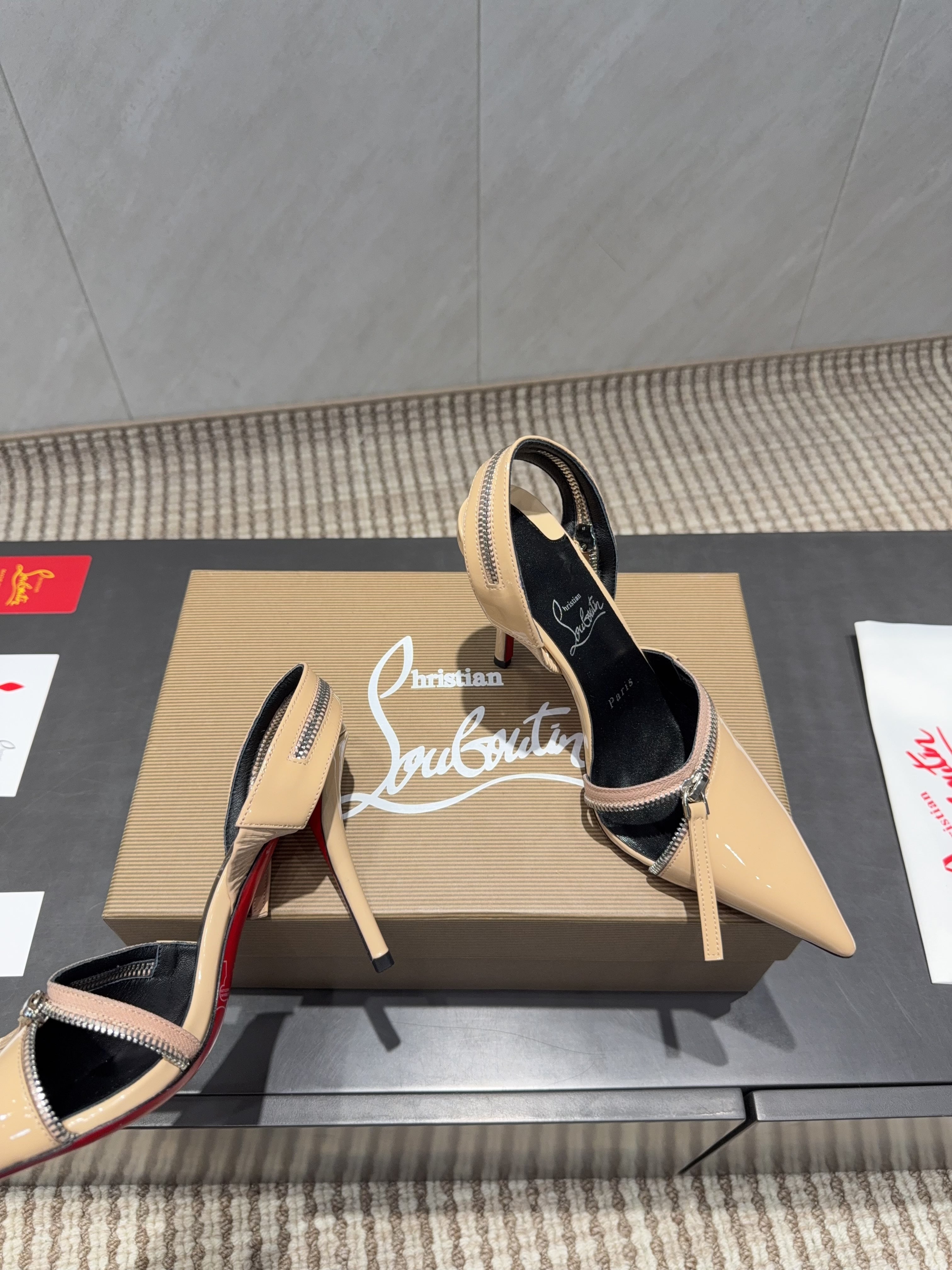 CL 2026 Slingback With Zipper Details 100mm Nude Patent Leather 613790