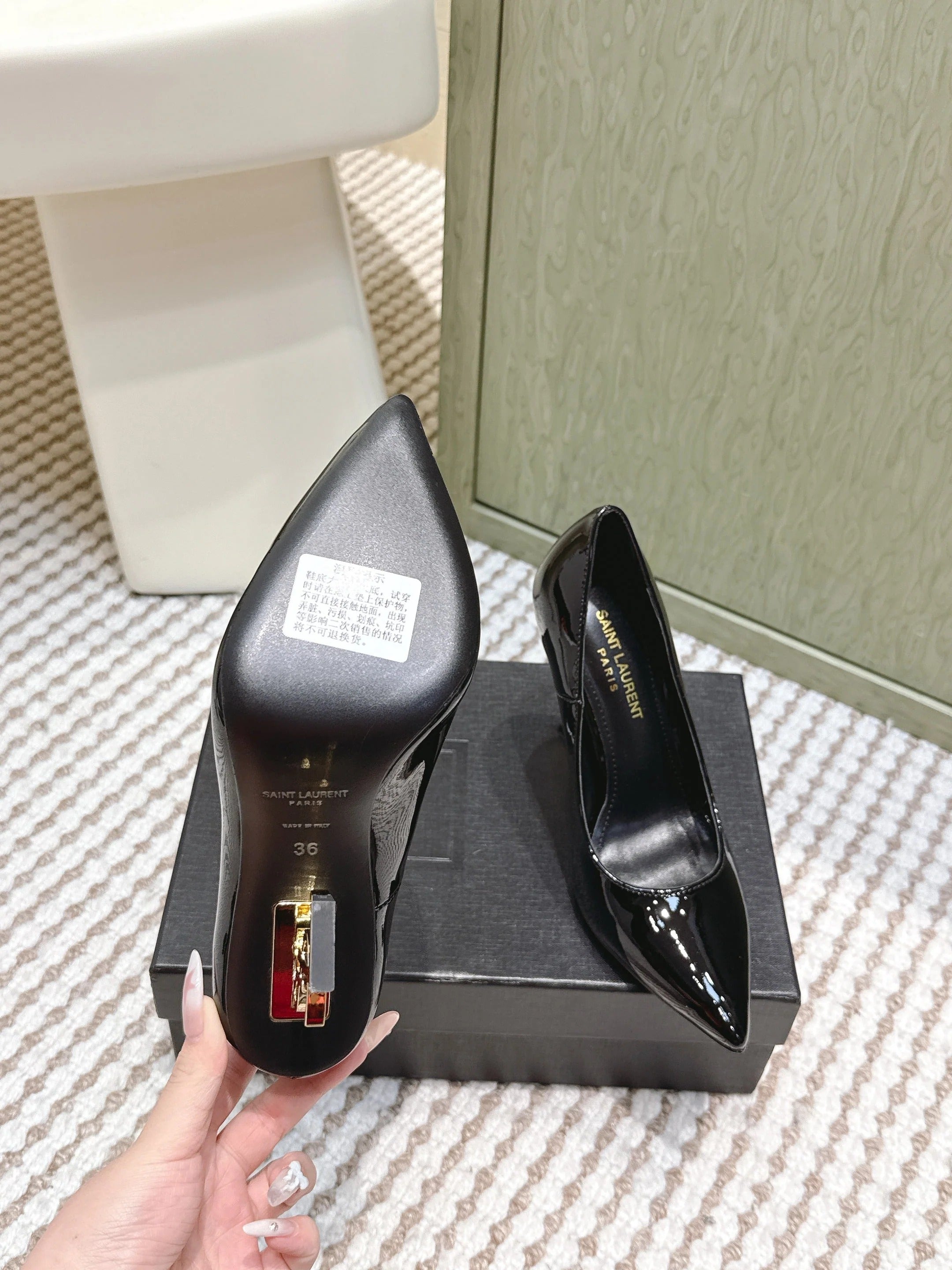 YSL 26ss High Heel Pumps 85 Black Patent Leather Gold 654697