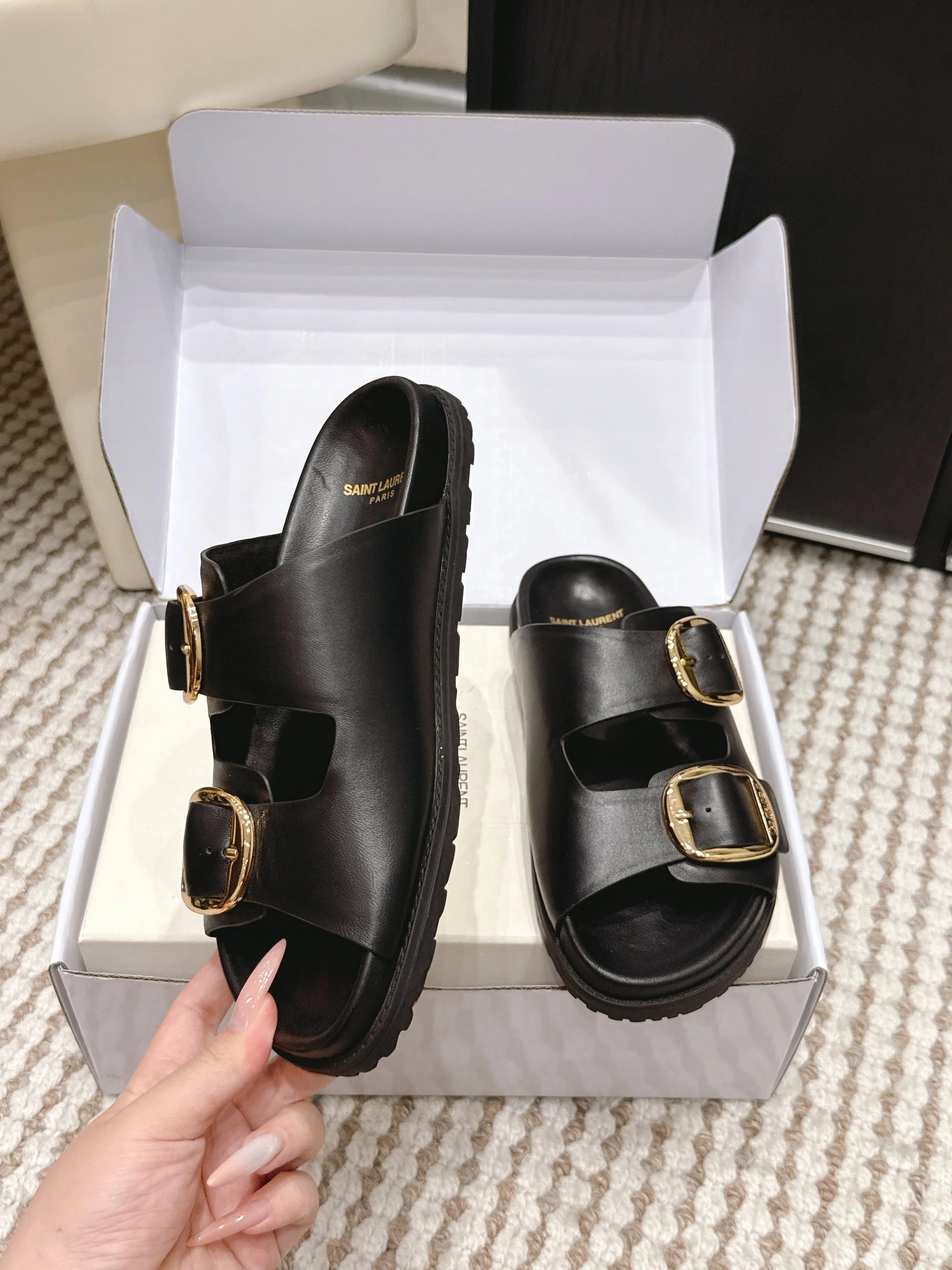 YSL 26ss Platform Slippers Black Sheepskin Gold Buckle 663205