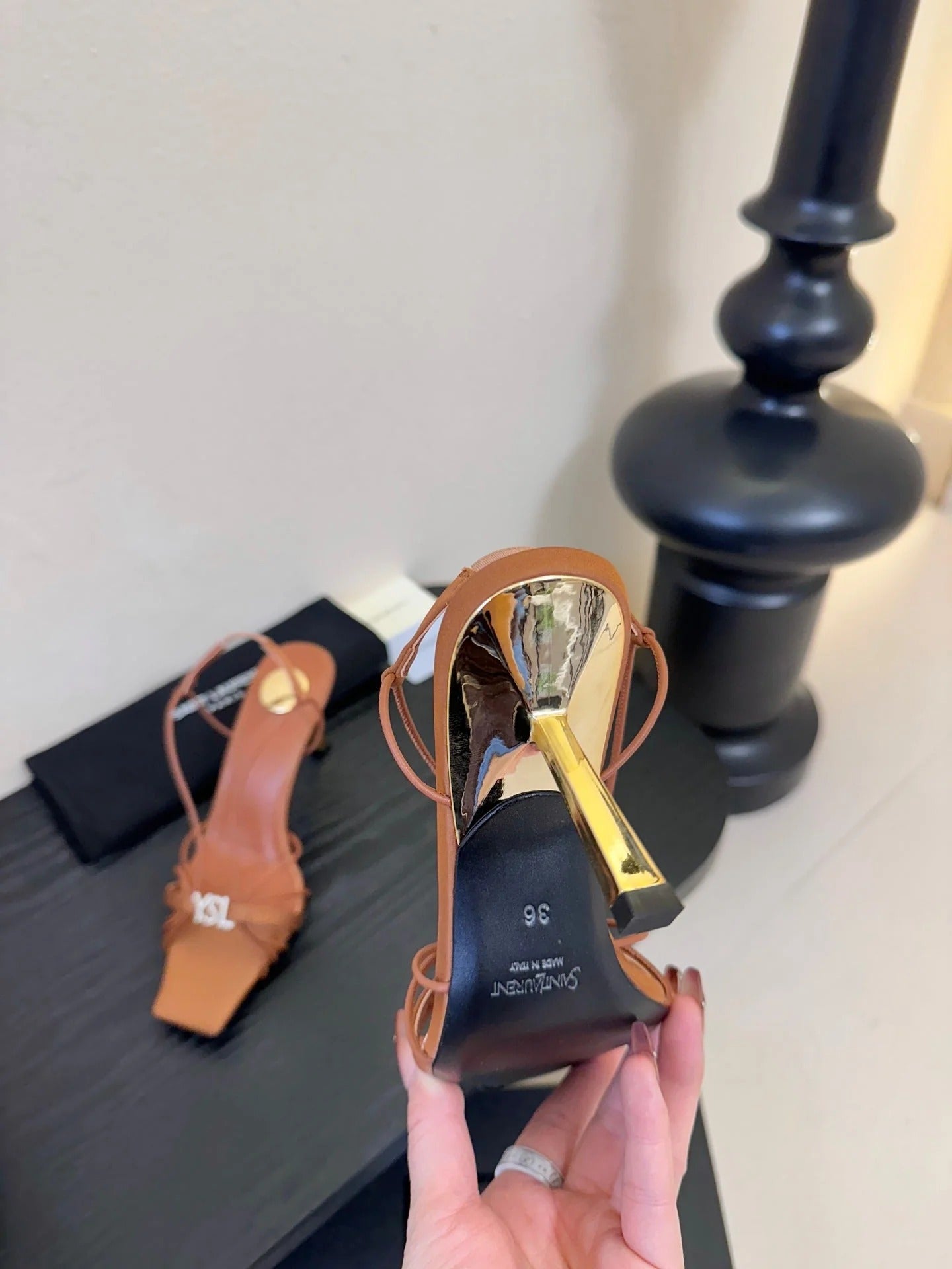 YSL 26ss Square Toe Sandals 70 Tan Brown Silk Sheepskin 651705