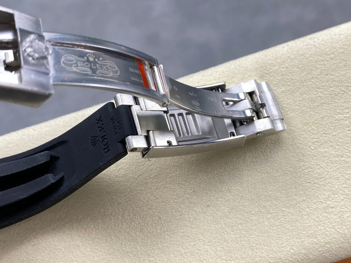 Rolex Yacht-Master 40mm White Gold Case Black Dial Rubber Strap