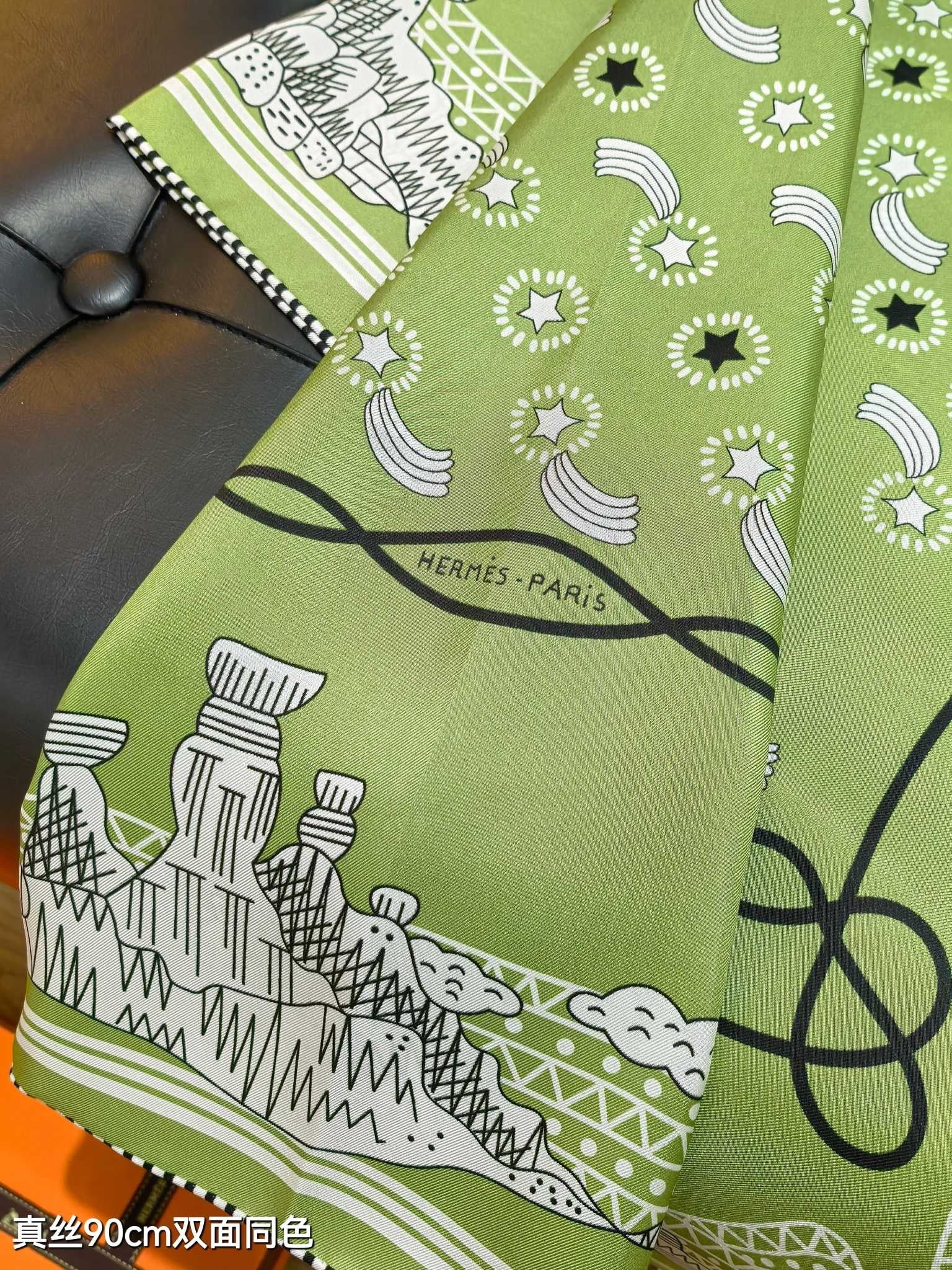 HM 26ss Amazon Scarf 90 Green Twill Silk 126313