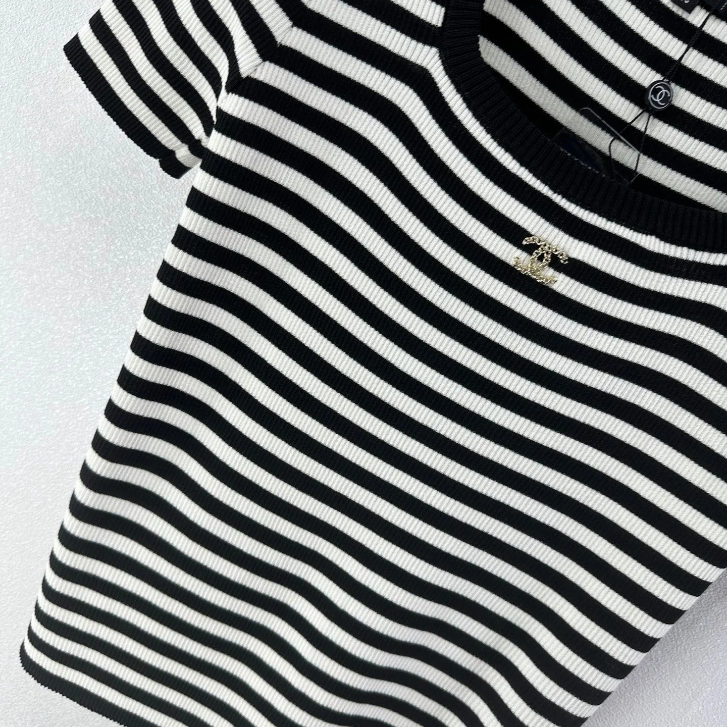 Chanel 2026 Striped Knit Short-sleeved Top Black White Cotton 395626