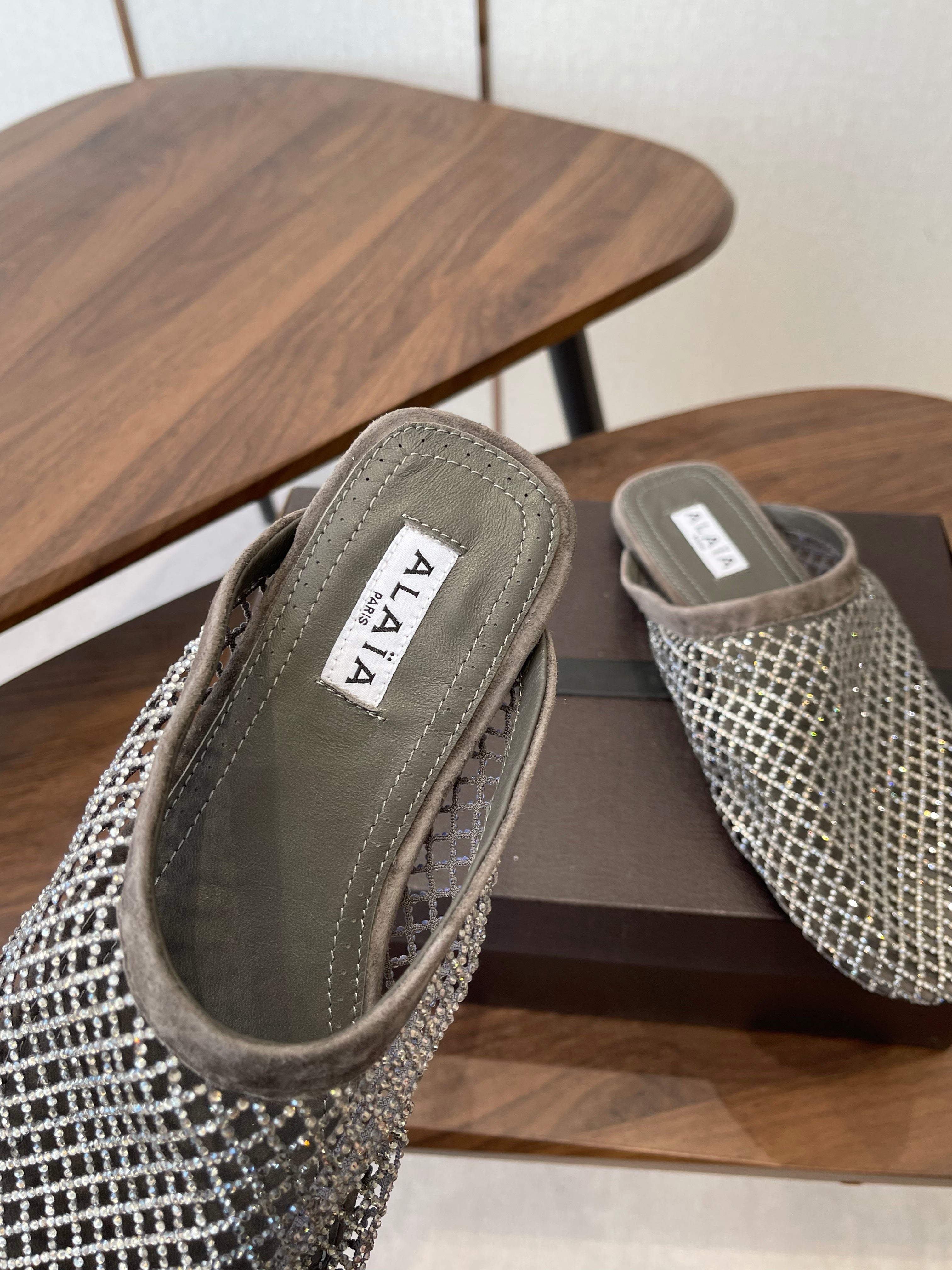 Alaia 26 Half-Slippers Gray Mesh Rhinestones 624898