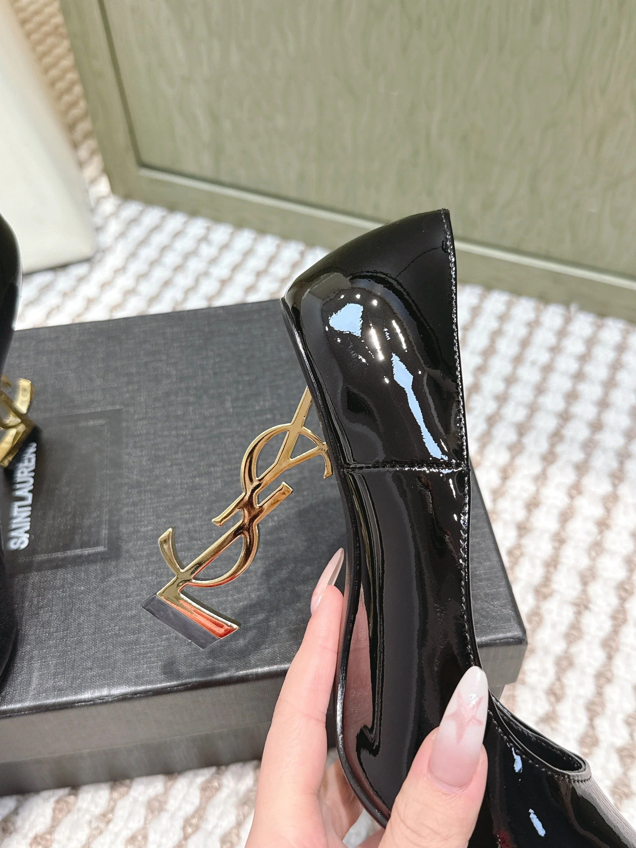 YSL 26ss High Heel Pumps 85 Black Patent Leather Black 654698