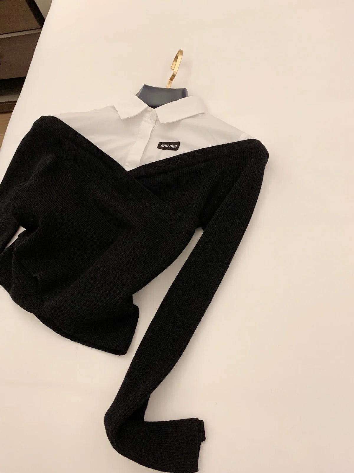 MIUMIU TWO-PIECE COLLARED KNIT SET STYLE 446