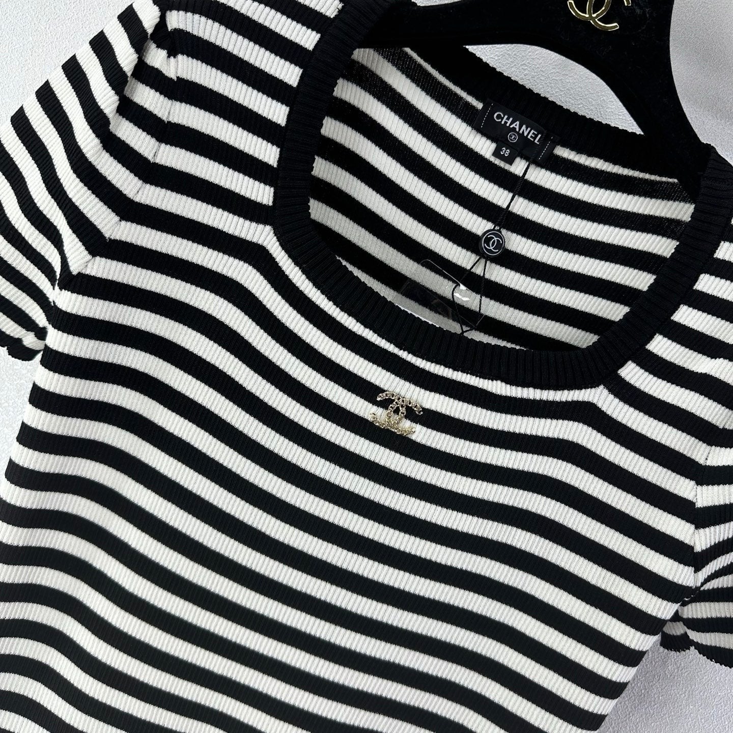 Chanel 2026 Striped Knit Short-sleeved Top Black White Cotton 395626