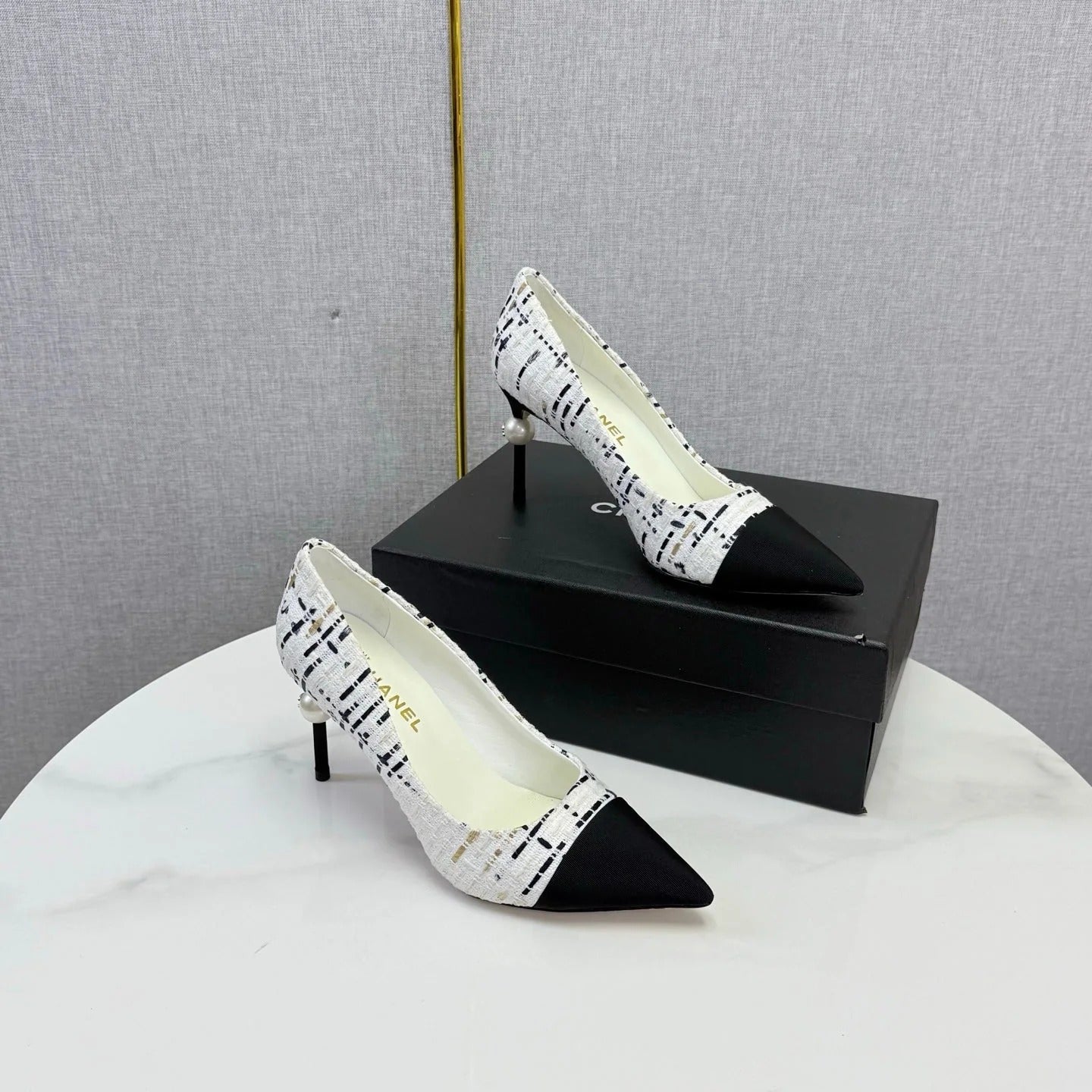 Chanel 2026 Pumps 85mm Tweed Pearl White Black 801952