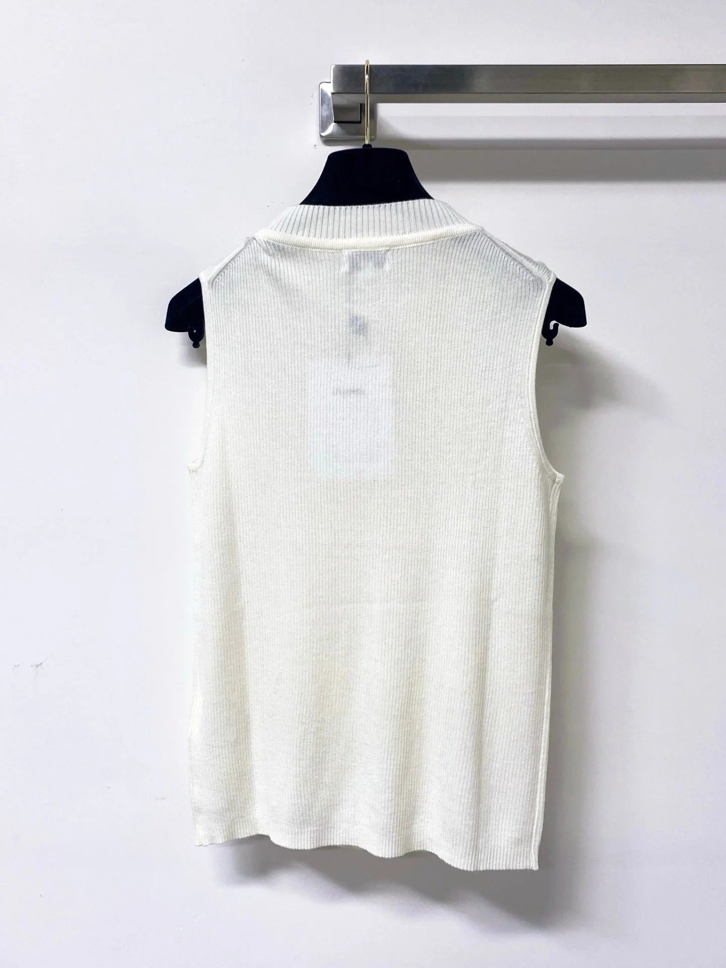 Chanel 2026 Rib-Knit Sleeveless Bow Details Wool 410640