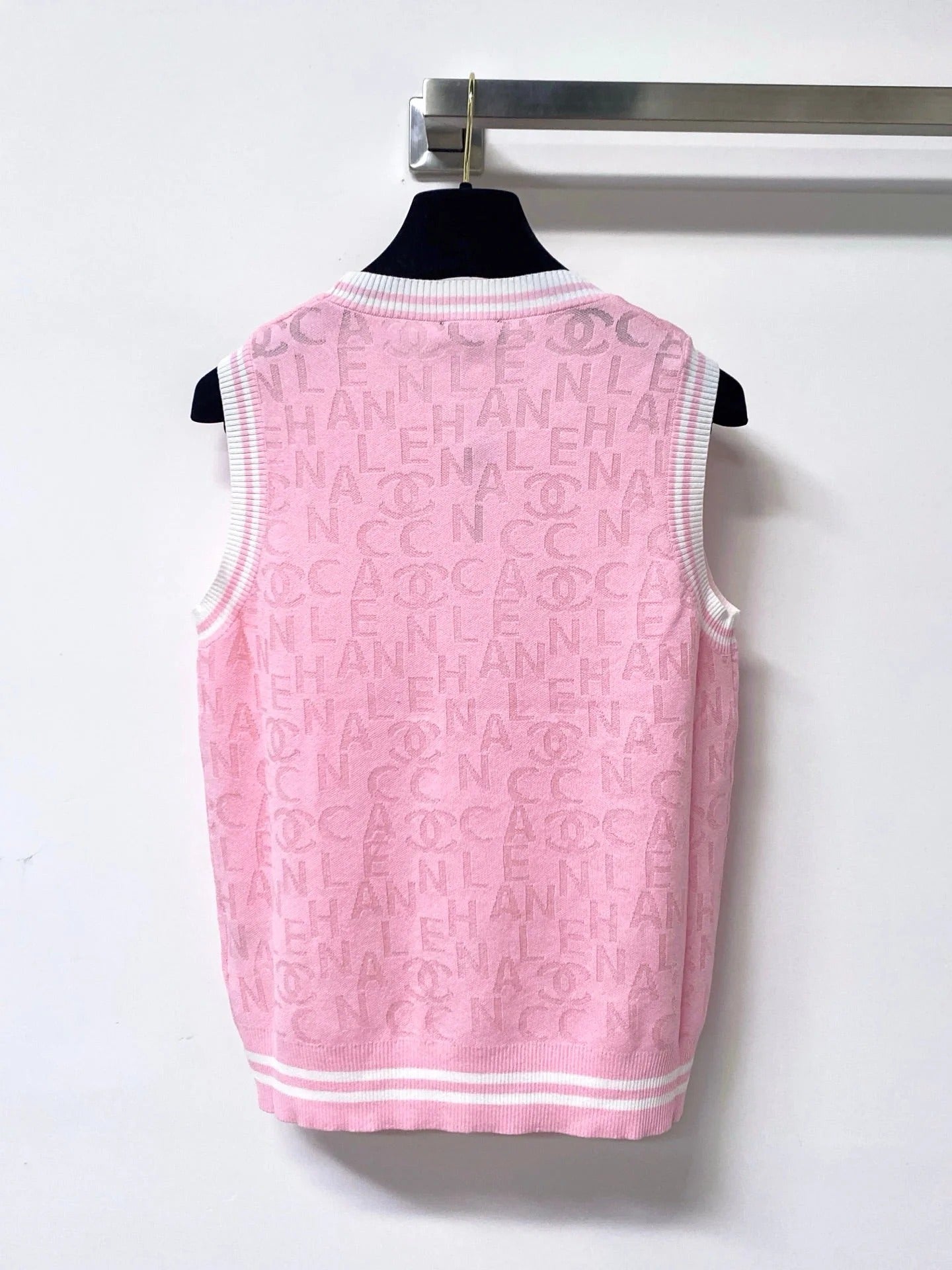 Chanel 2026 Striped Knit Vest Cotton 439815