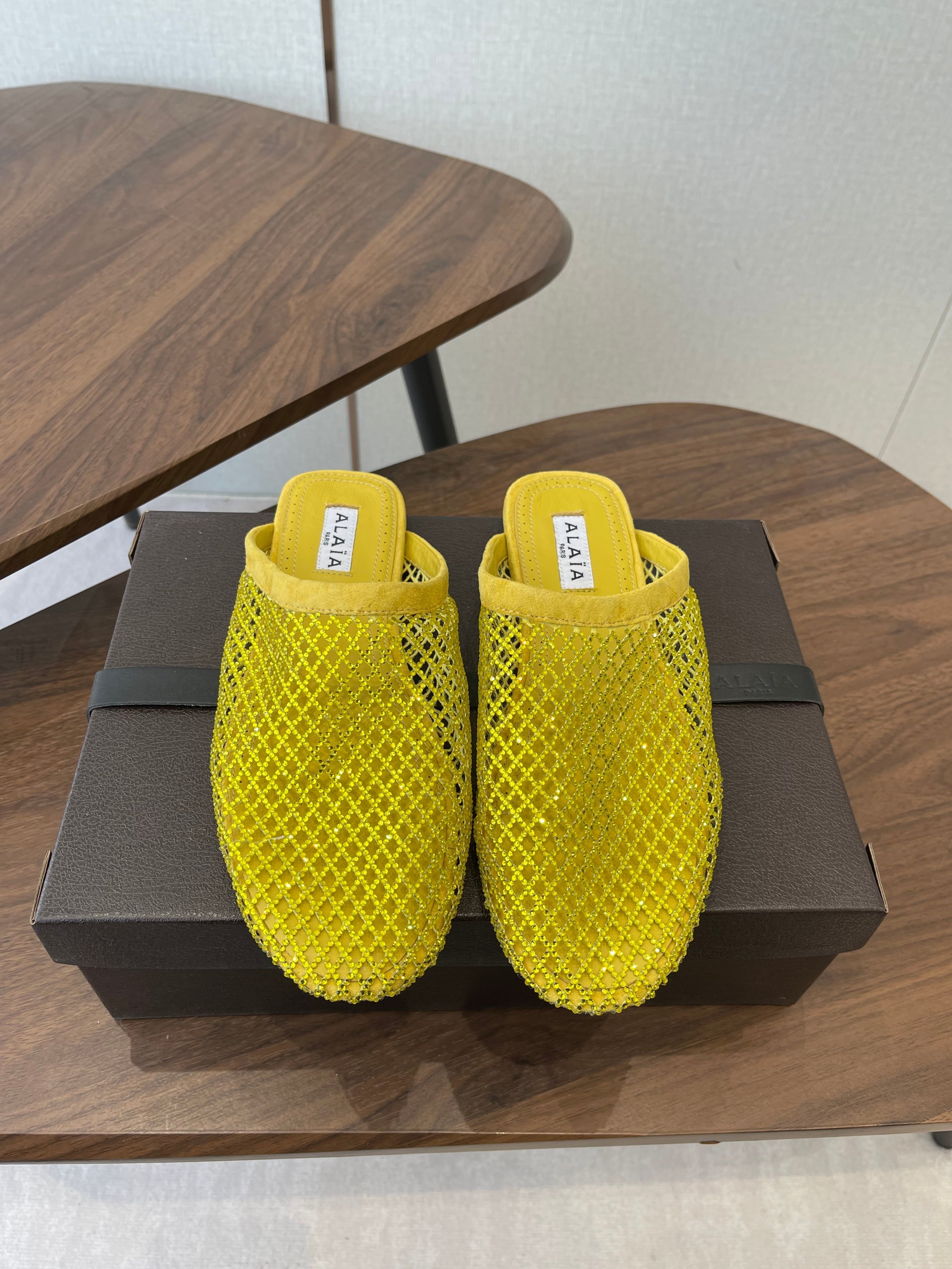 Alaia 26 Half-Slippers Yellow Mesh Rhinestones 624900