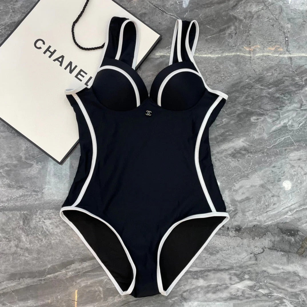 CC BIKINI SWIMSUIT SET IN BLACK AND WHITE TRIM 622172