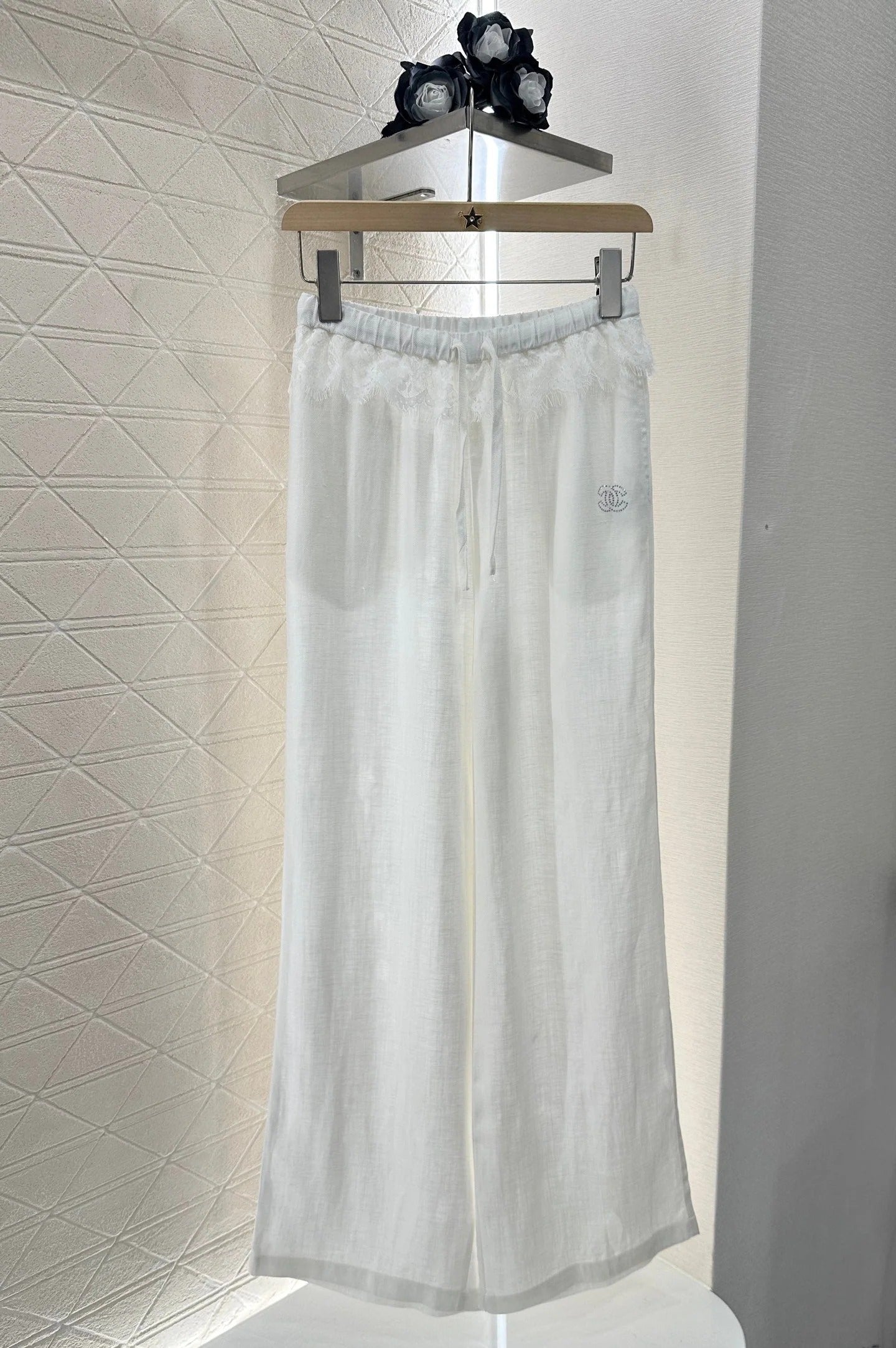 CHANEL WHITE WIDE-LEG DRAWSTRING SOFT FABRIC PANTS