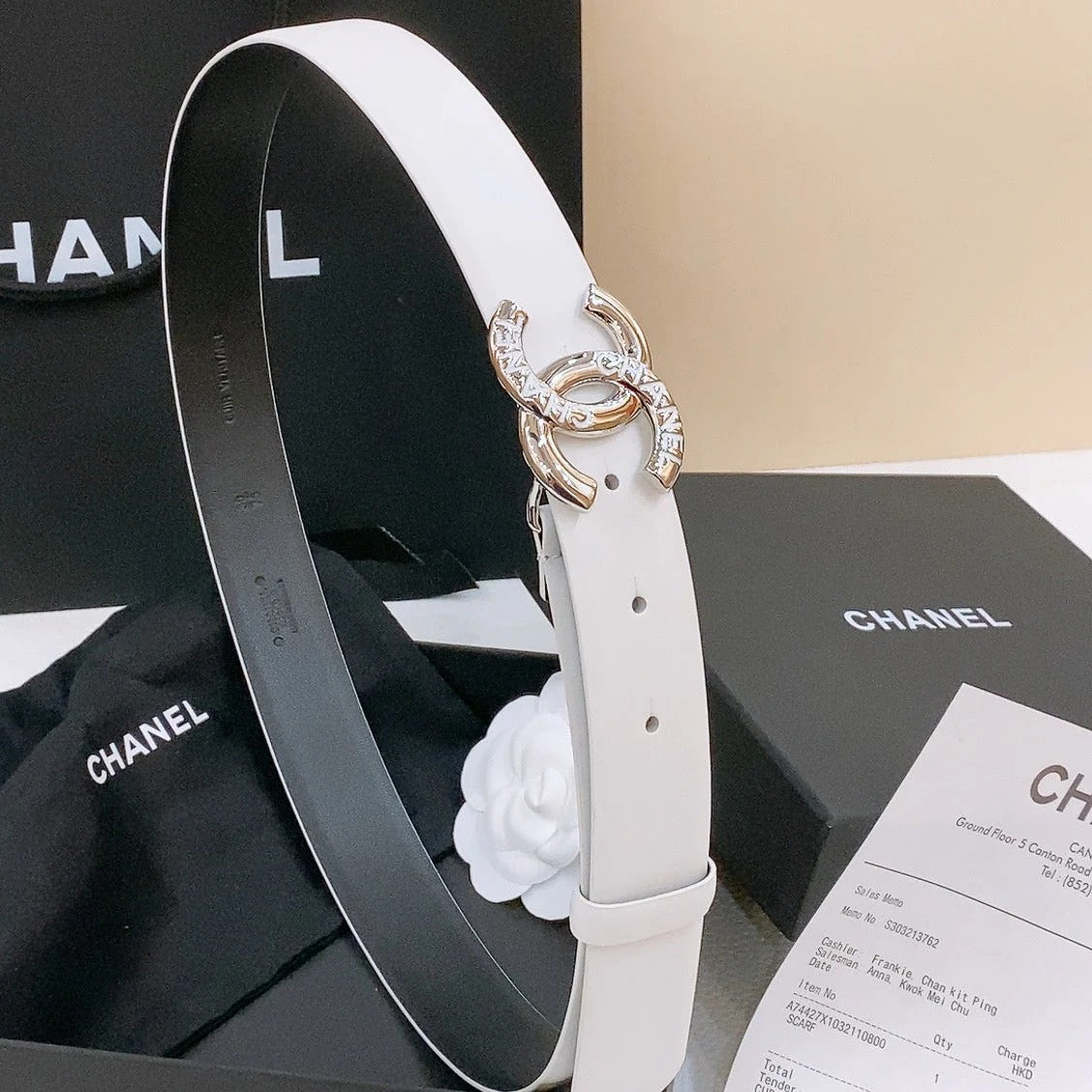 DOUBLE C BELT 30MM IN WHITE CALFSKIN SILVER BUCKLE EMBOSSED WHITE LOGO