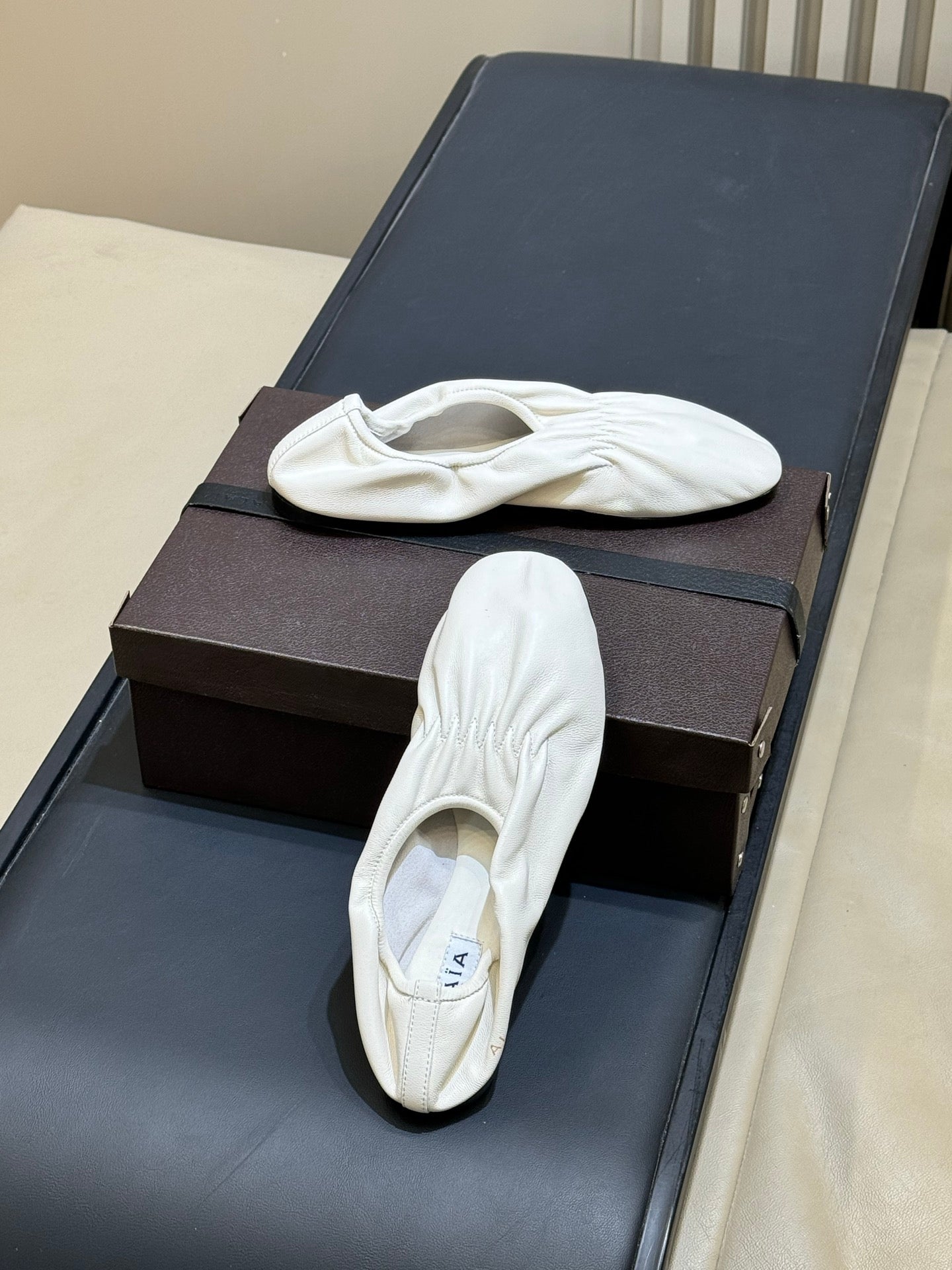 Alaia 26 Ballet Flats White Lambskin 621733