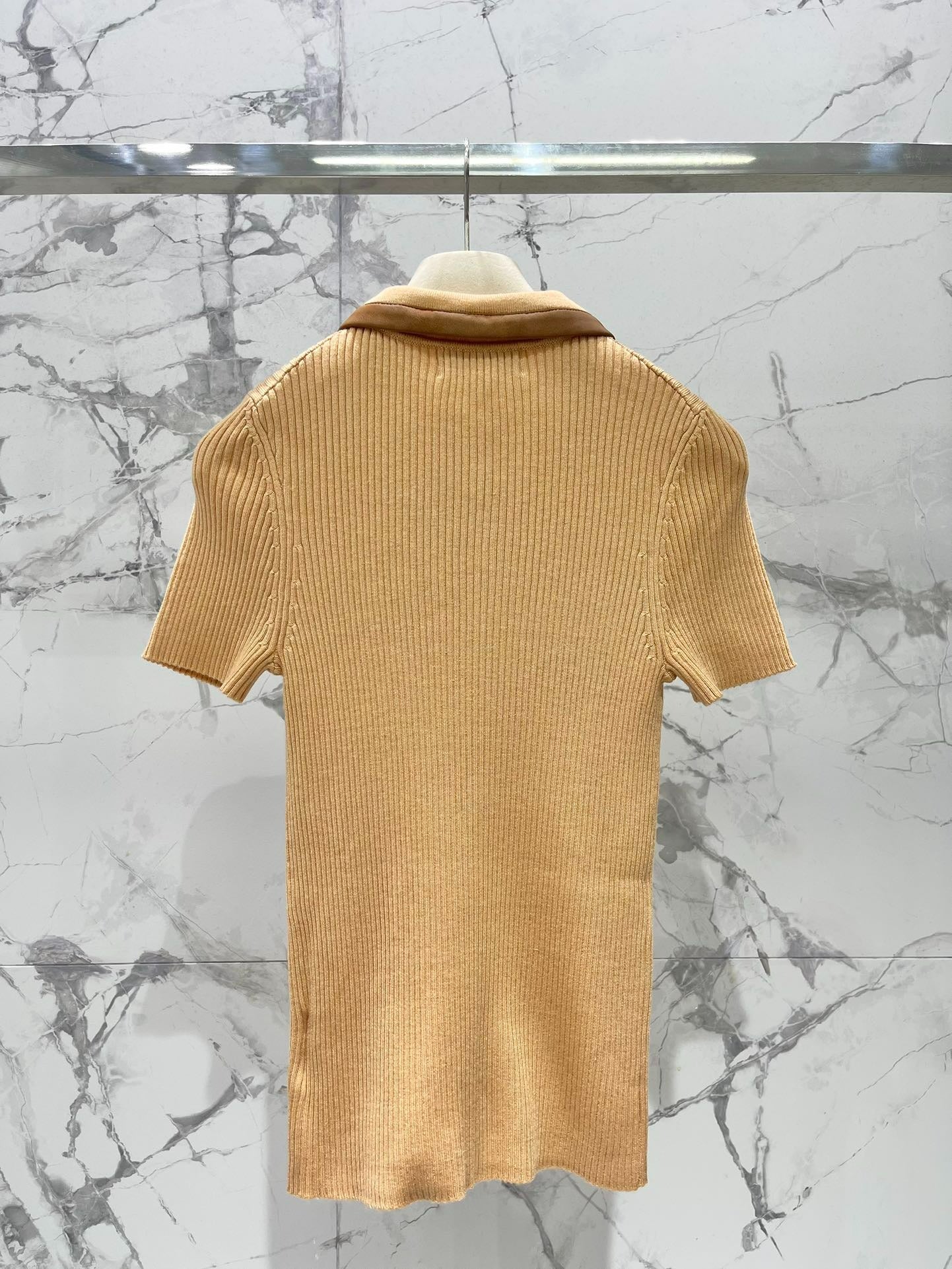 MIUMIU SHORT-SLEEVE KNIT TOP STYLE 263