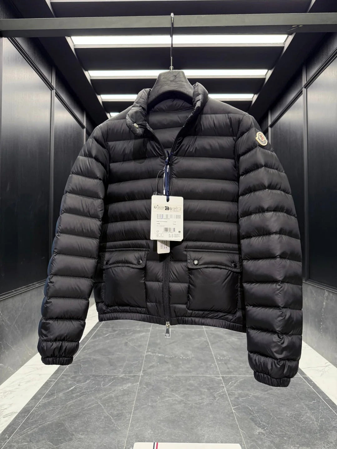 MONCLER 25S JACKET IN BLACK 021