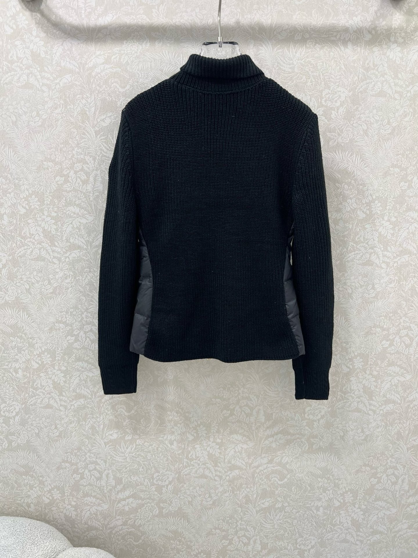 MONCLER 25S JACKET IN BLACK 073