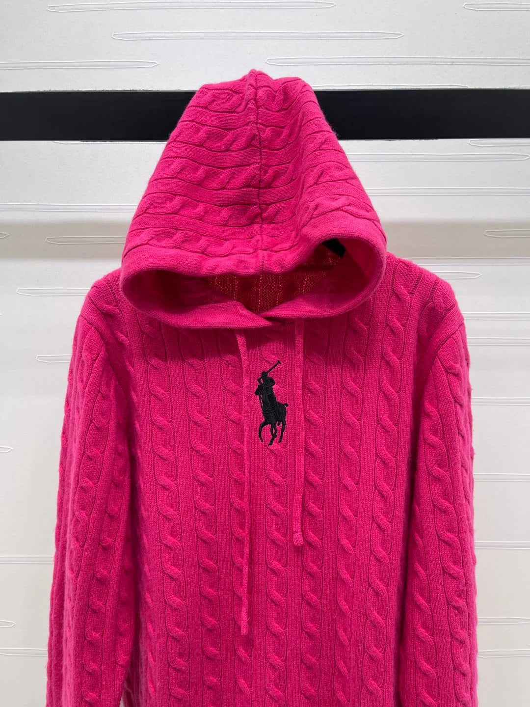 RALPH LAUREN 25S KNITTED V-NECK SWEATER 251