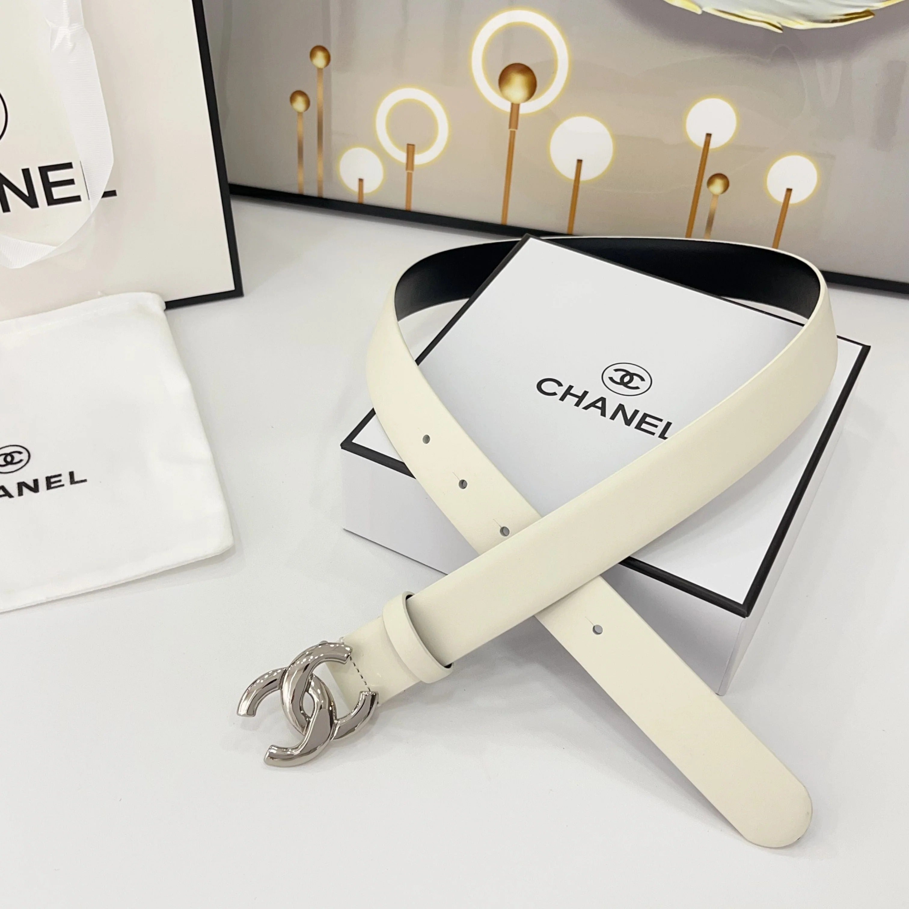 DOUBLE C BELT 30MM IN WHITE CALFSKIN WITH SHINY SILVER BUCKLE