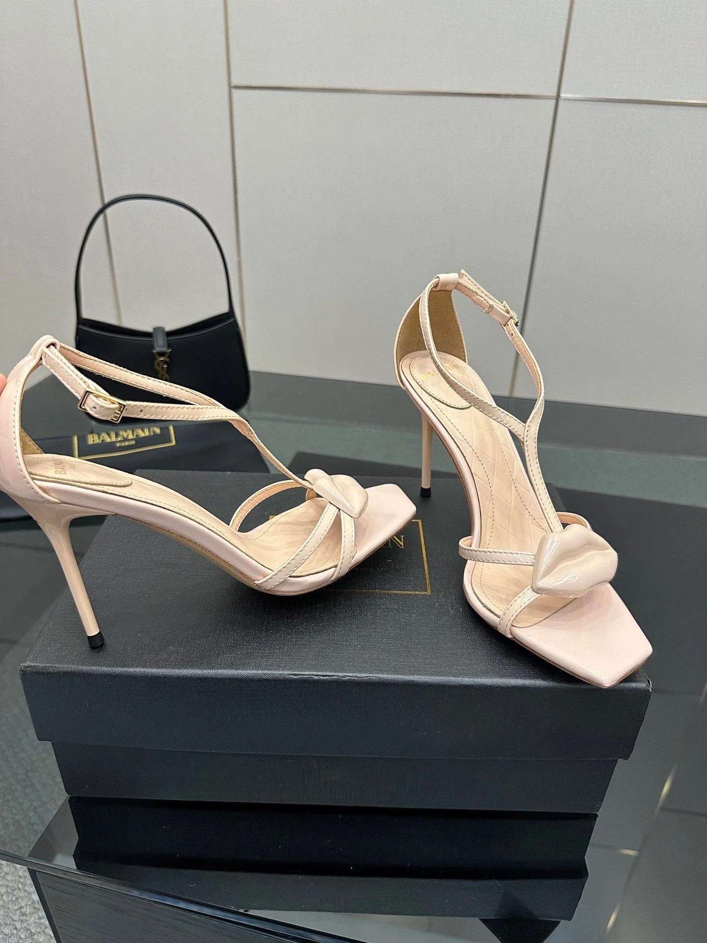 BALMAIN 25S LIPS SANDALS 10 IN BLUSH BEIGE CALFSKIN
