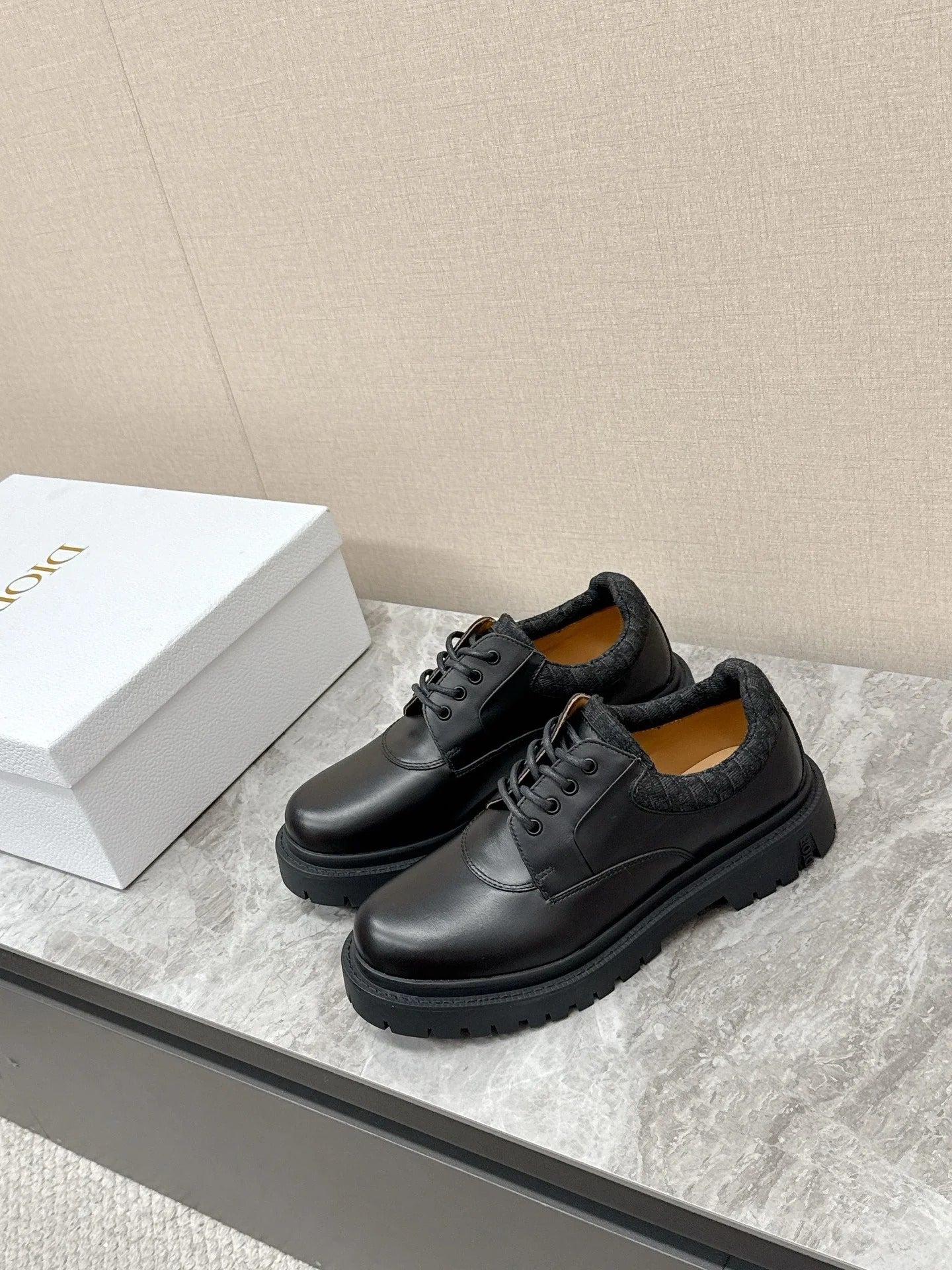 CD 26 Vintage Loafers Black Calfskin 608797