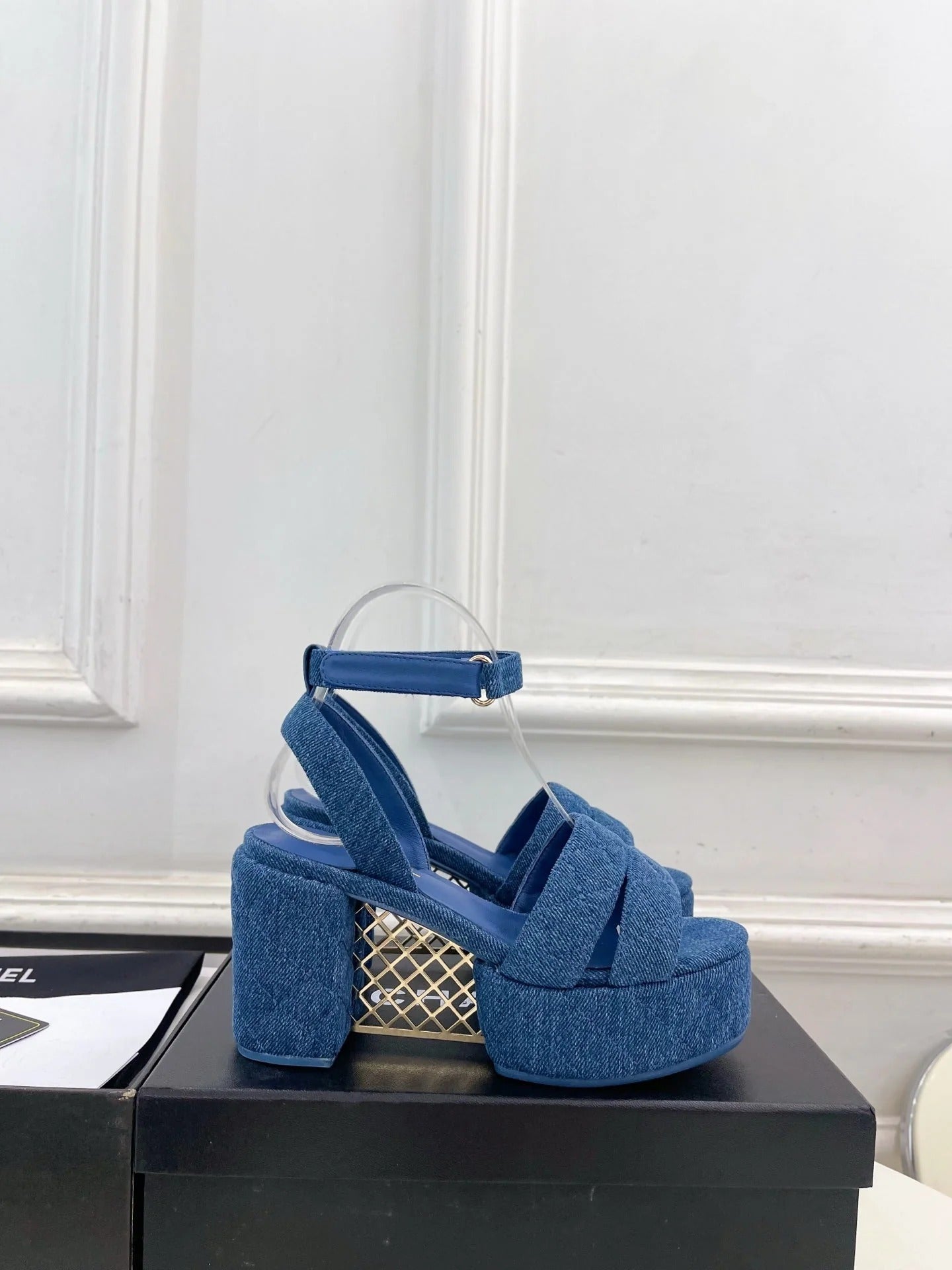 CC 26s HighHeeled Platform Sandals 85 Dark Blue Denim 631871